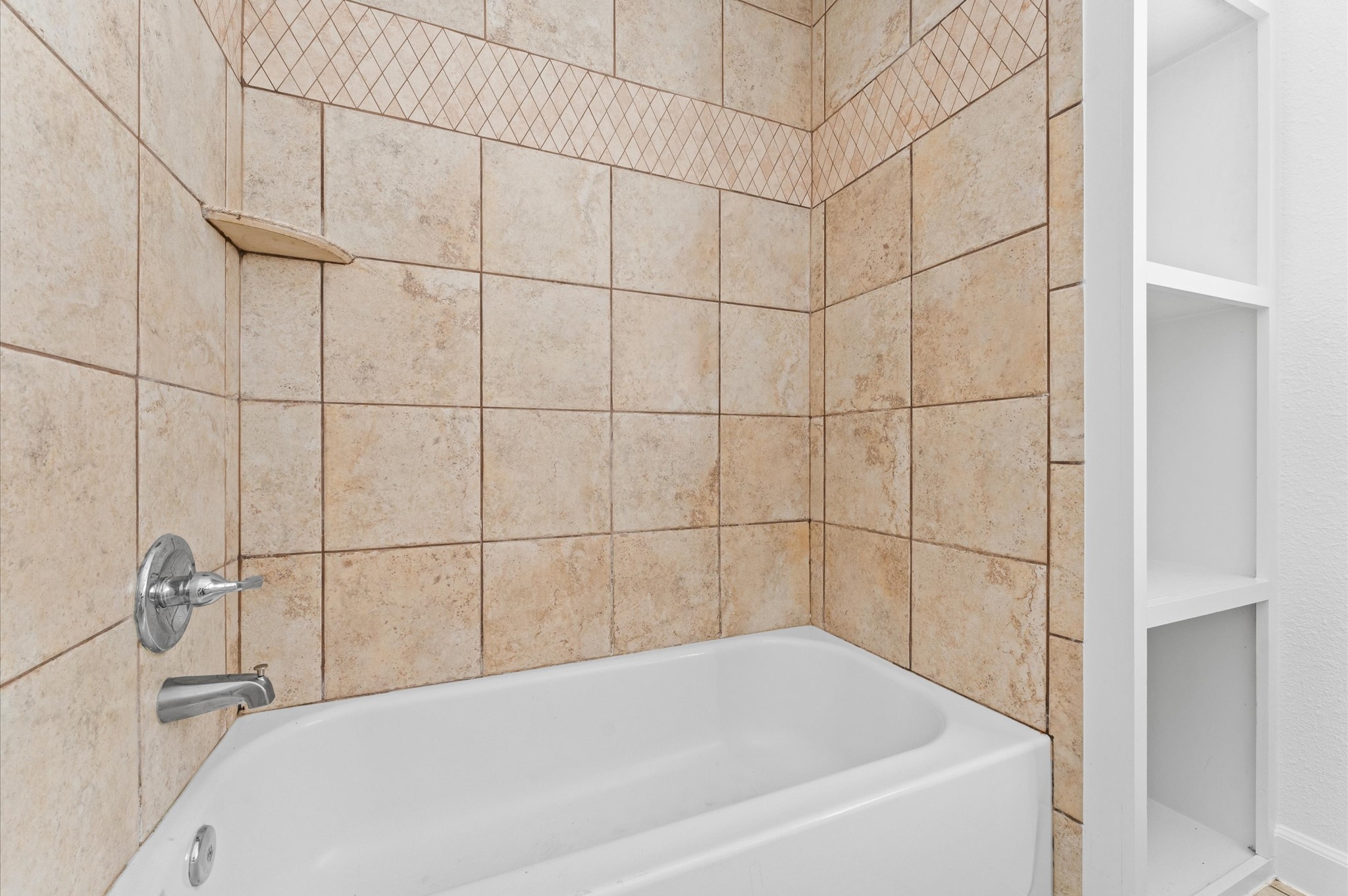 5326 Newkirk Lane Property Photo 6