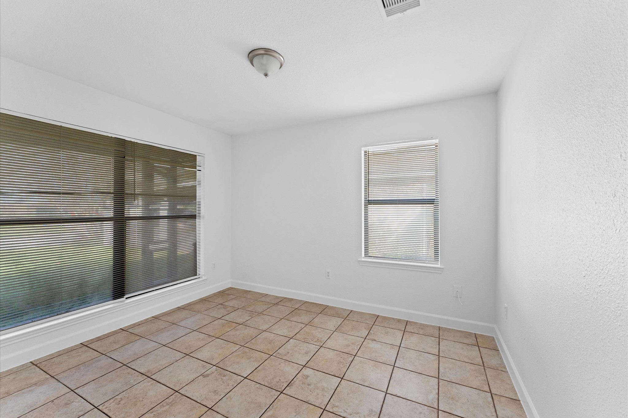 5326 Newkirk Lane Property Photo 12
