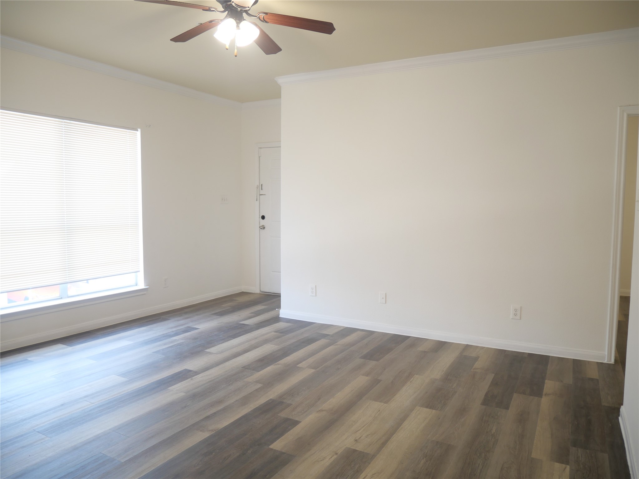 6289 Wilcrest Drive 6202 Property Photo 7