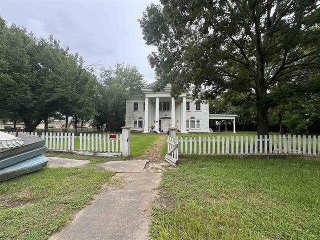 1792 Broadway Street Property Photo 1