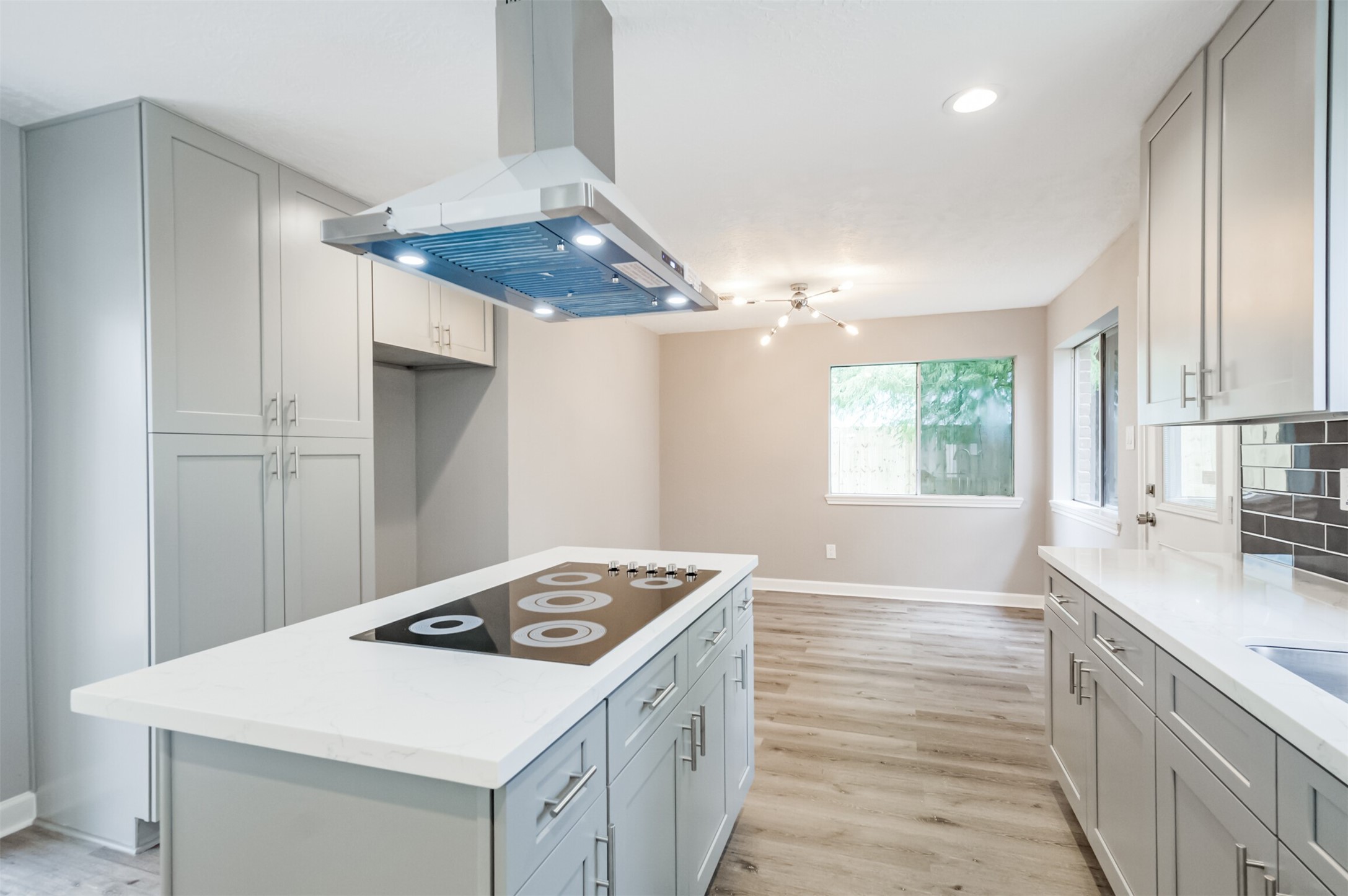 1623 Cherry Ridge Drive Property Photo 8
