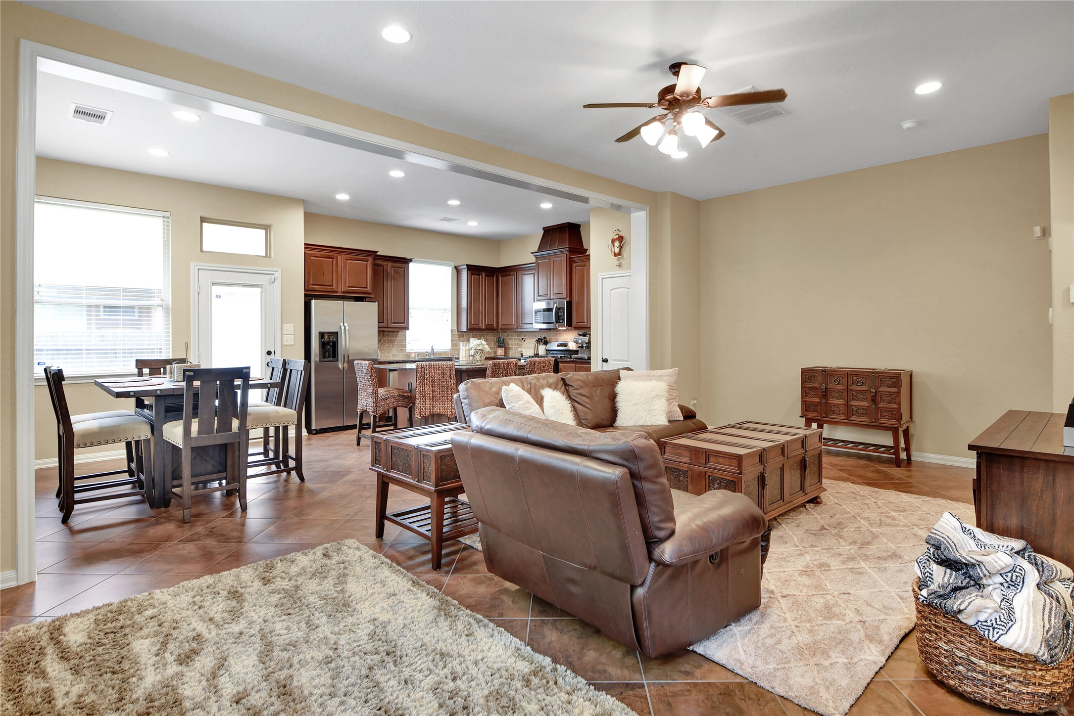 21 Cheswood Manor Drive Property Photo 3