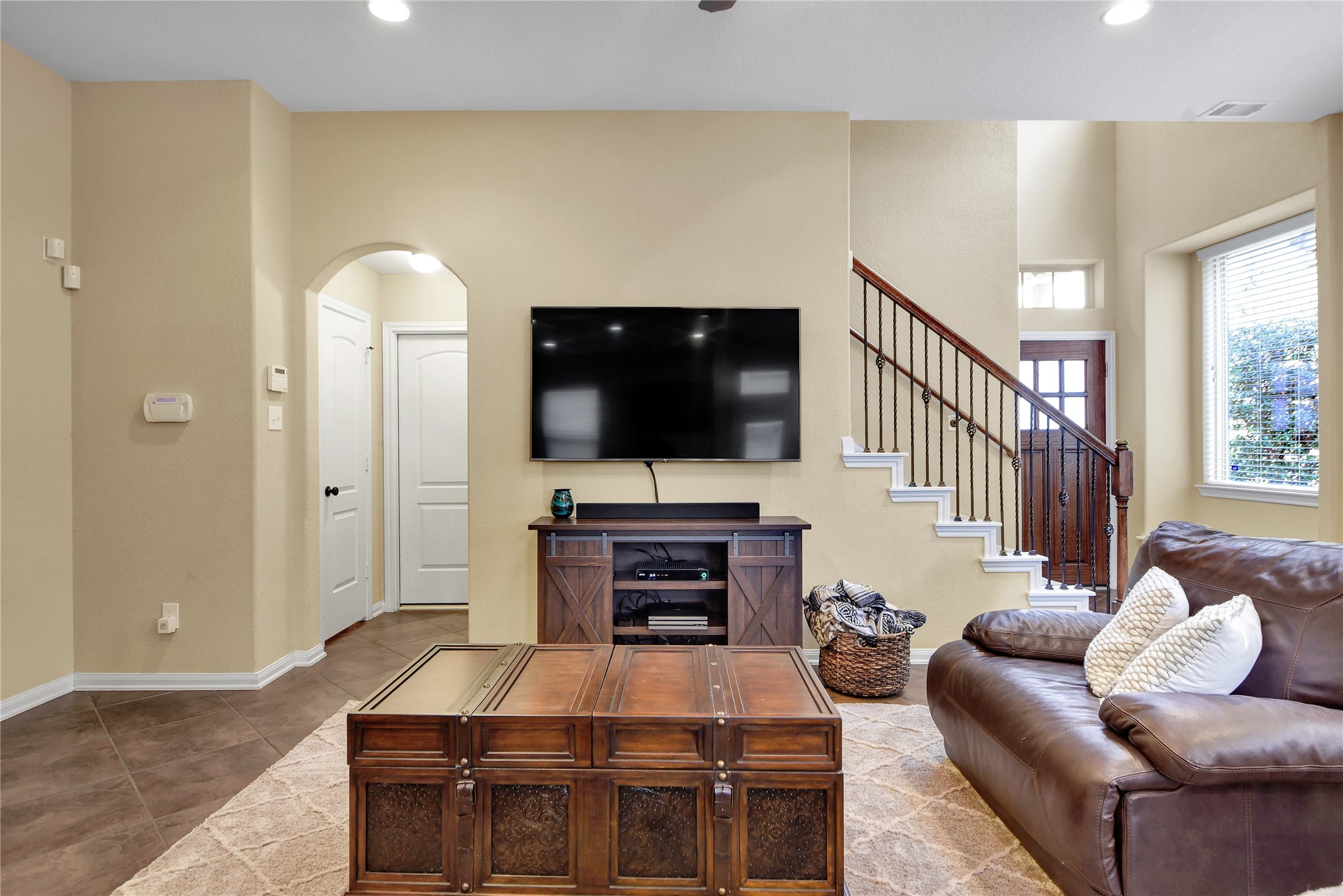 21 Cheswood Manor Drive Property Photo 5