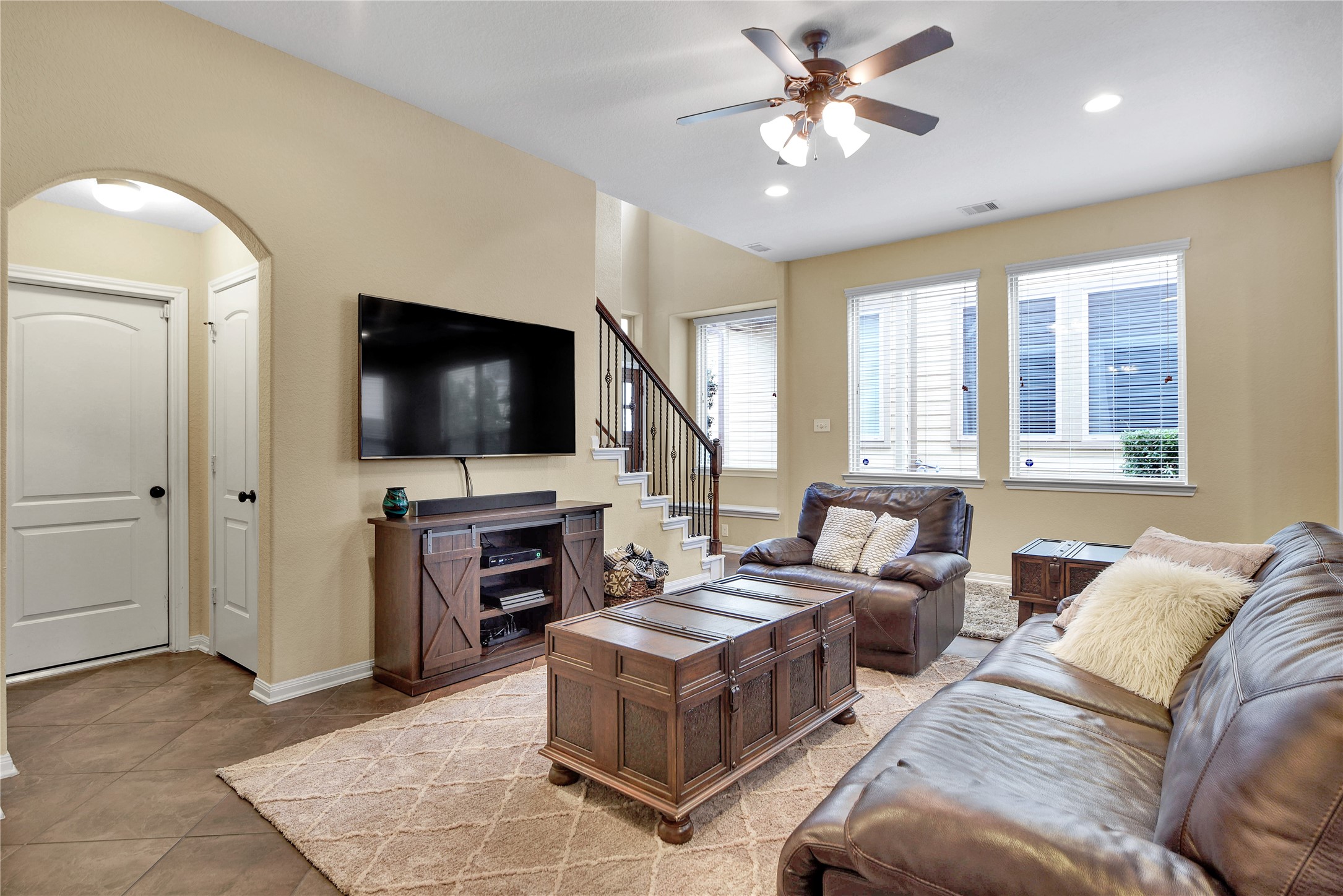 21 Cheswood Manor Drive Property Photo 6