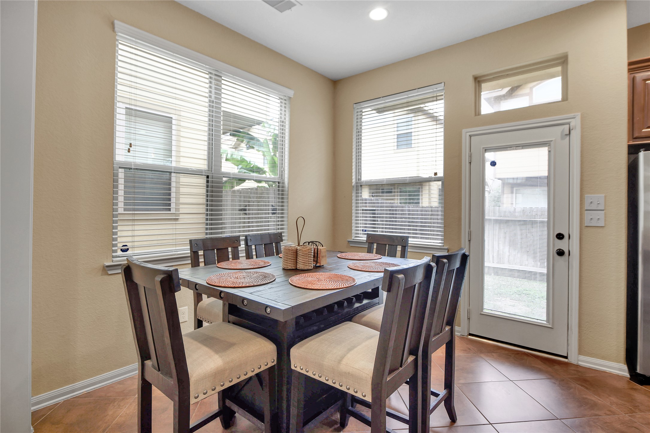 21 Cheswood Manor Drive Property Photo 8