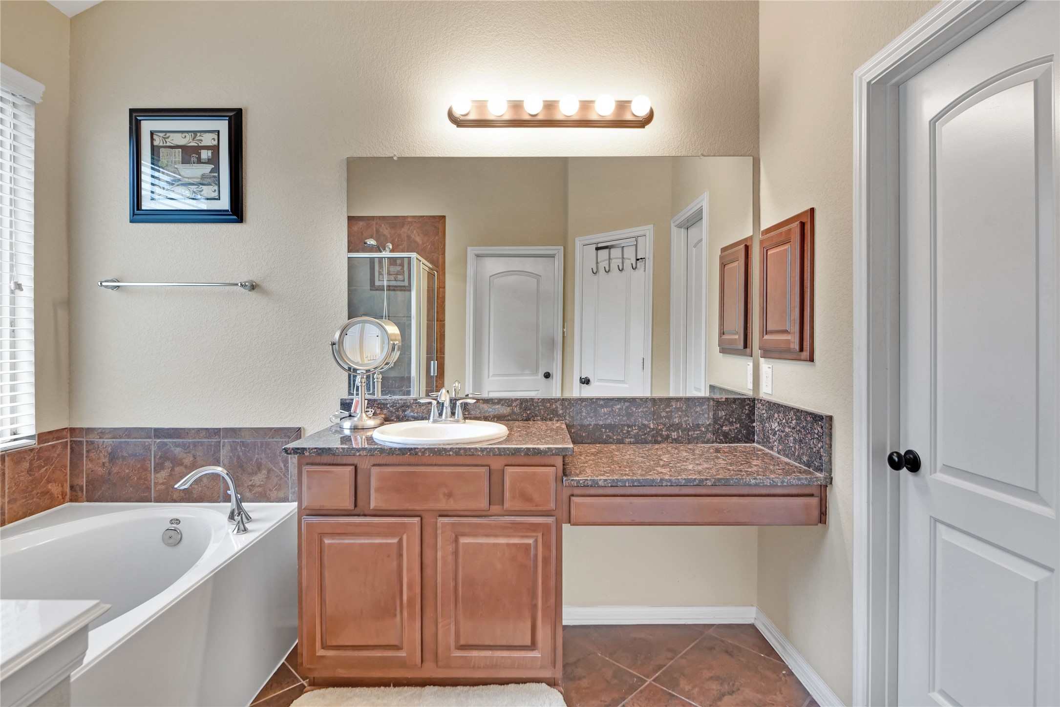 21 Cheswood Manor Drive Property Photo 18