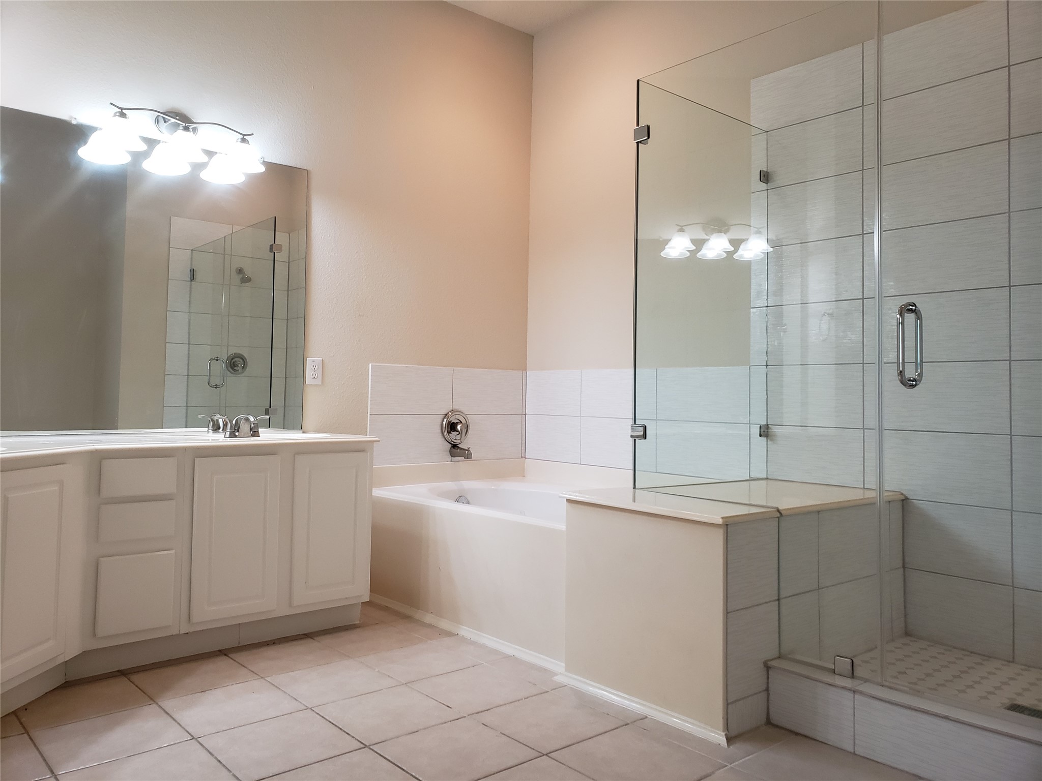 5810 Willow Park Drive Property Photo 15