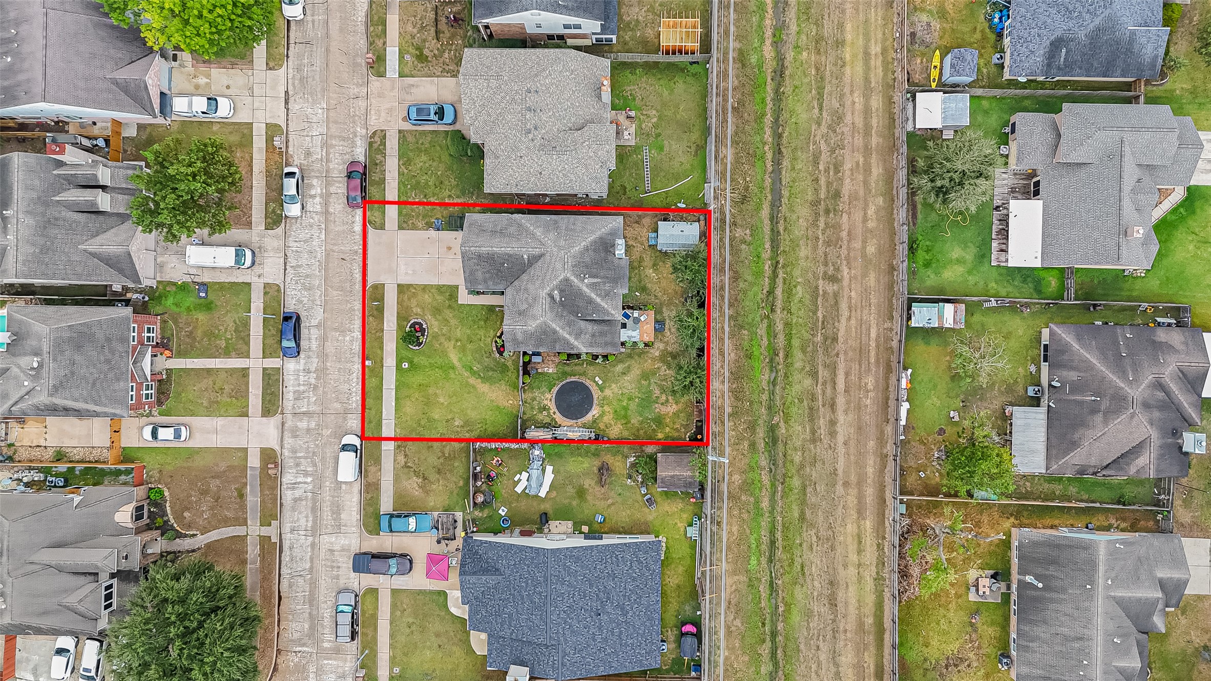 1918 Dublin Drive Property Photo 2