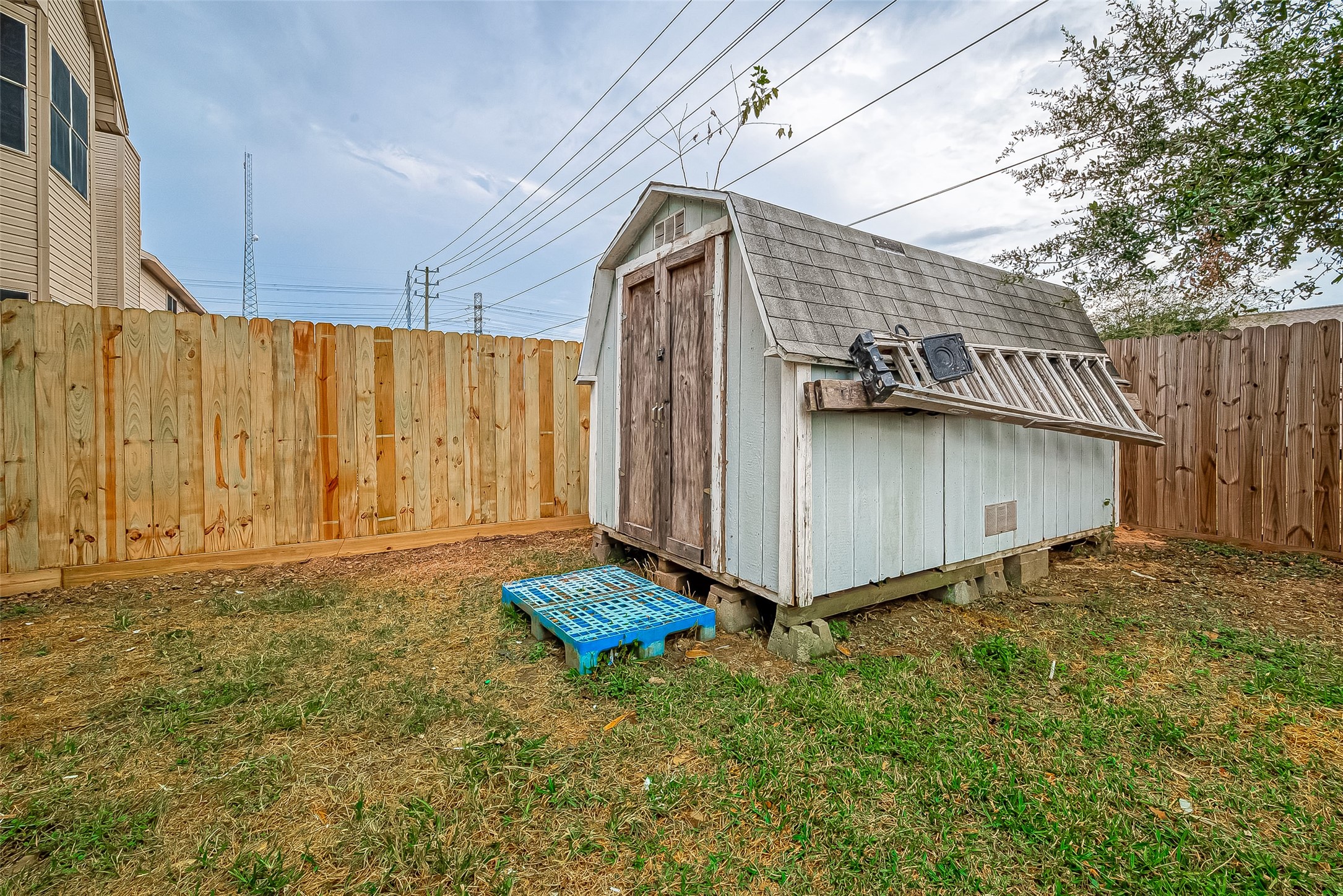 1918 Dublin Drive Property Photo 34