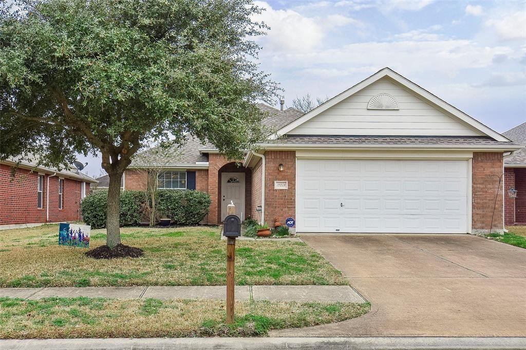 12259 Noco Drive Property Photo 1