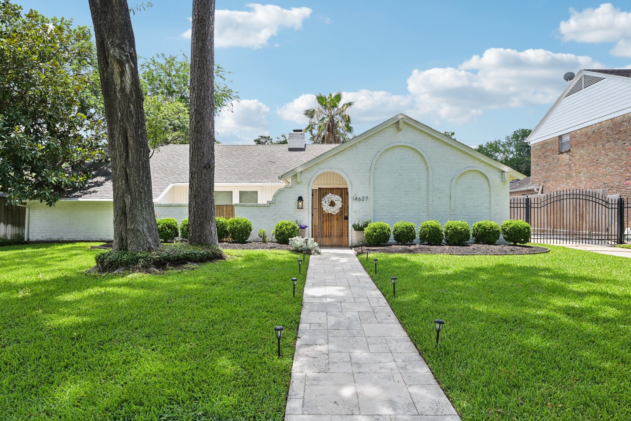 14627 Oak Bend Drive Property Photo 1