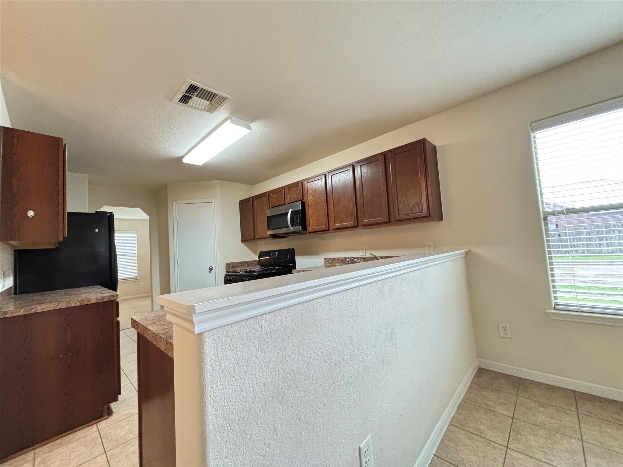 2803 Mustang Hill Lane Property Photo 9