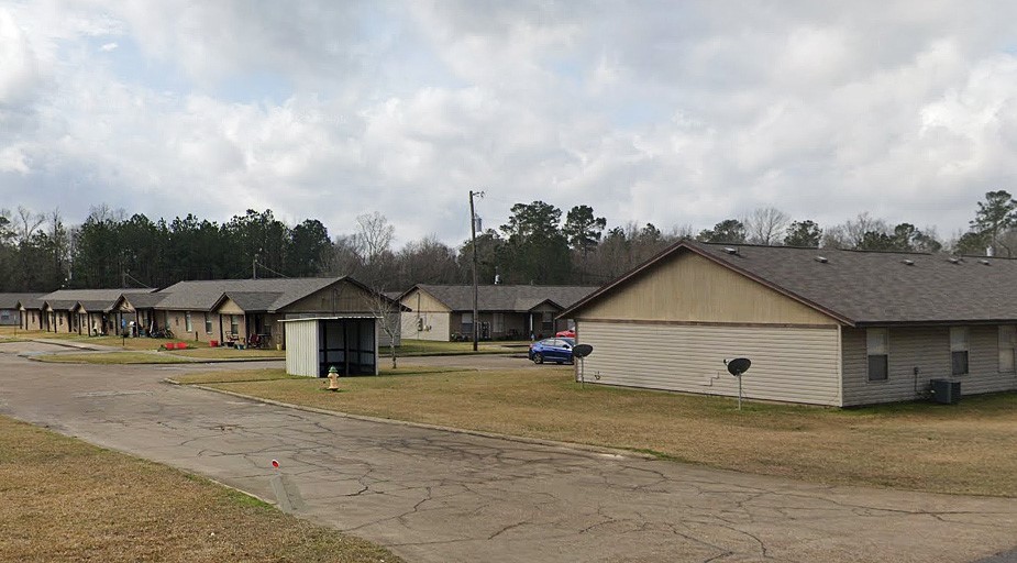 306 Powell Drive Property Photo 2