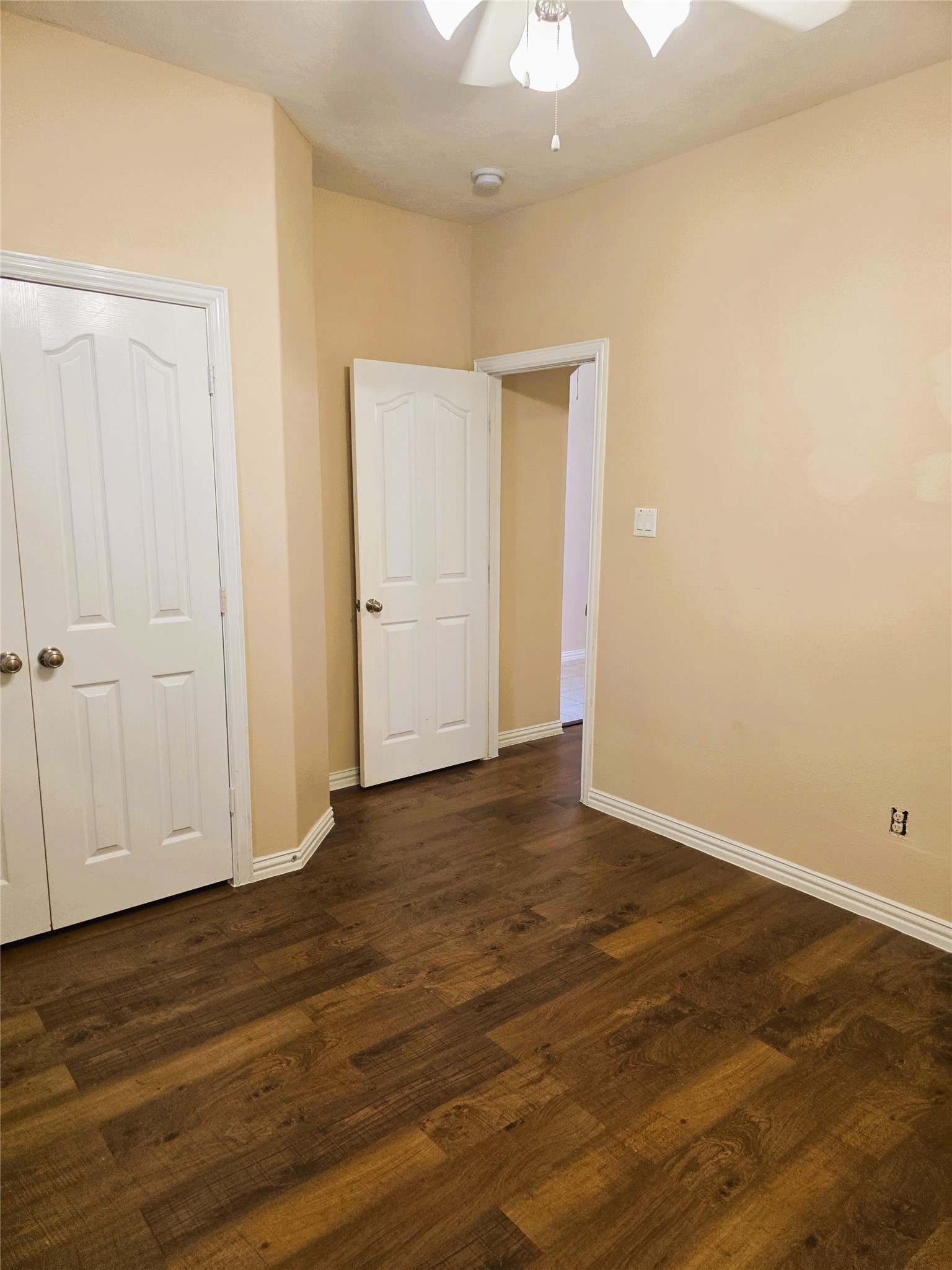 24039 Clipper Hill Lane Property Photo 4