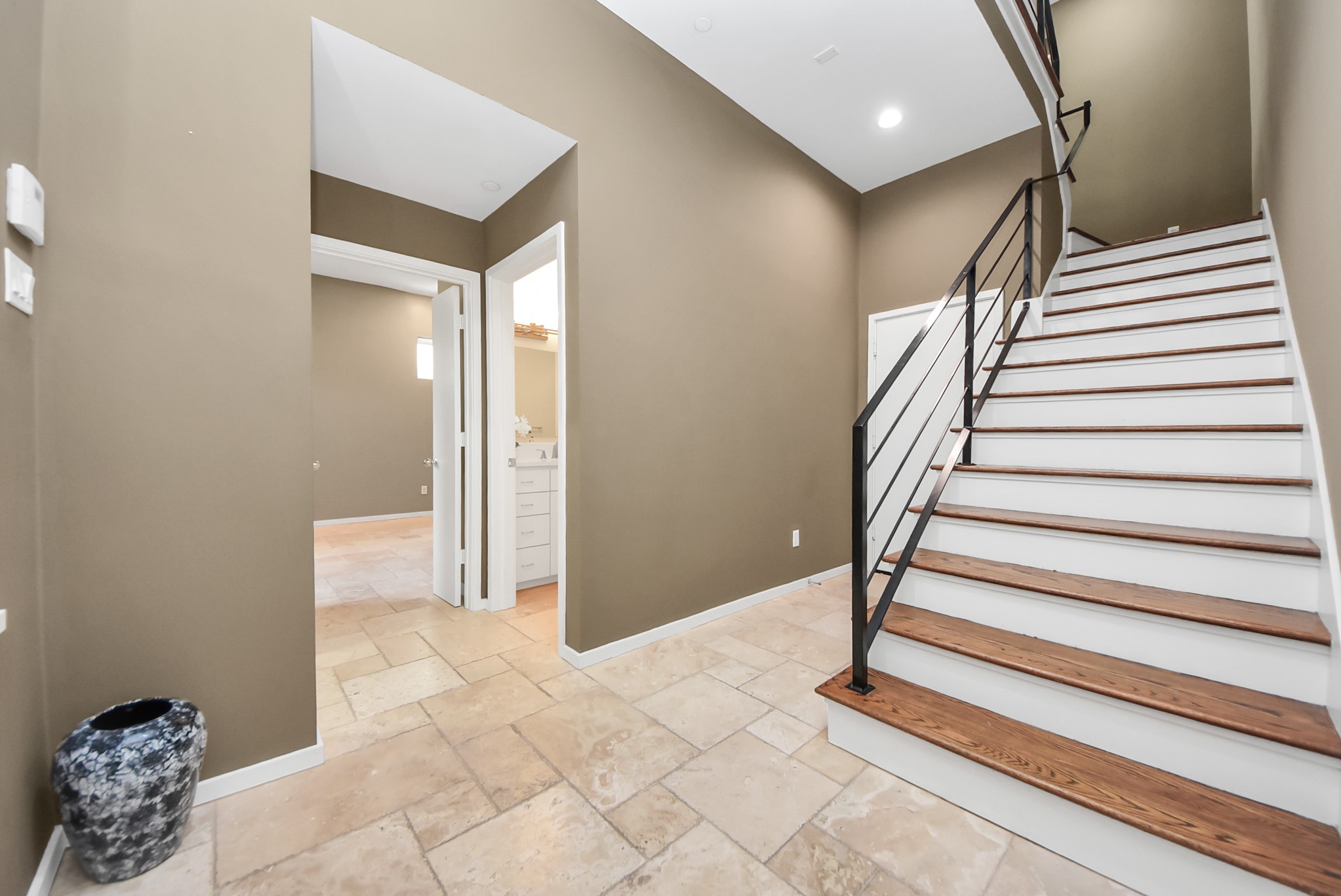 6519 Durford Street Property Photo 8
