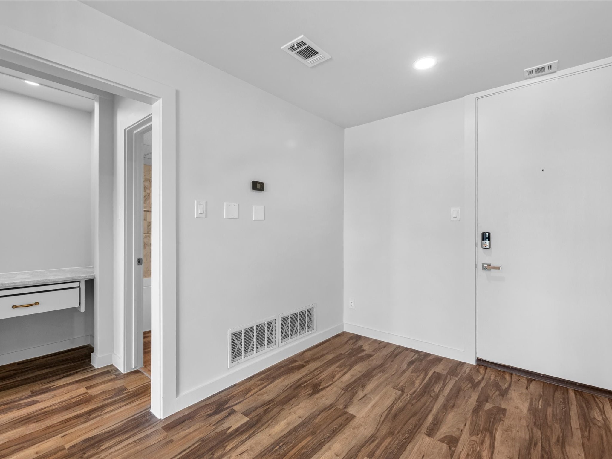 3600 Montrose Boulevard 1209 Property Photo 4