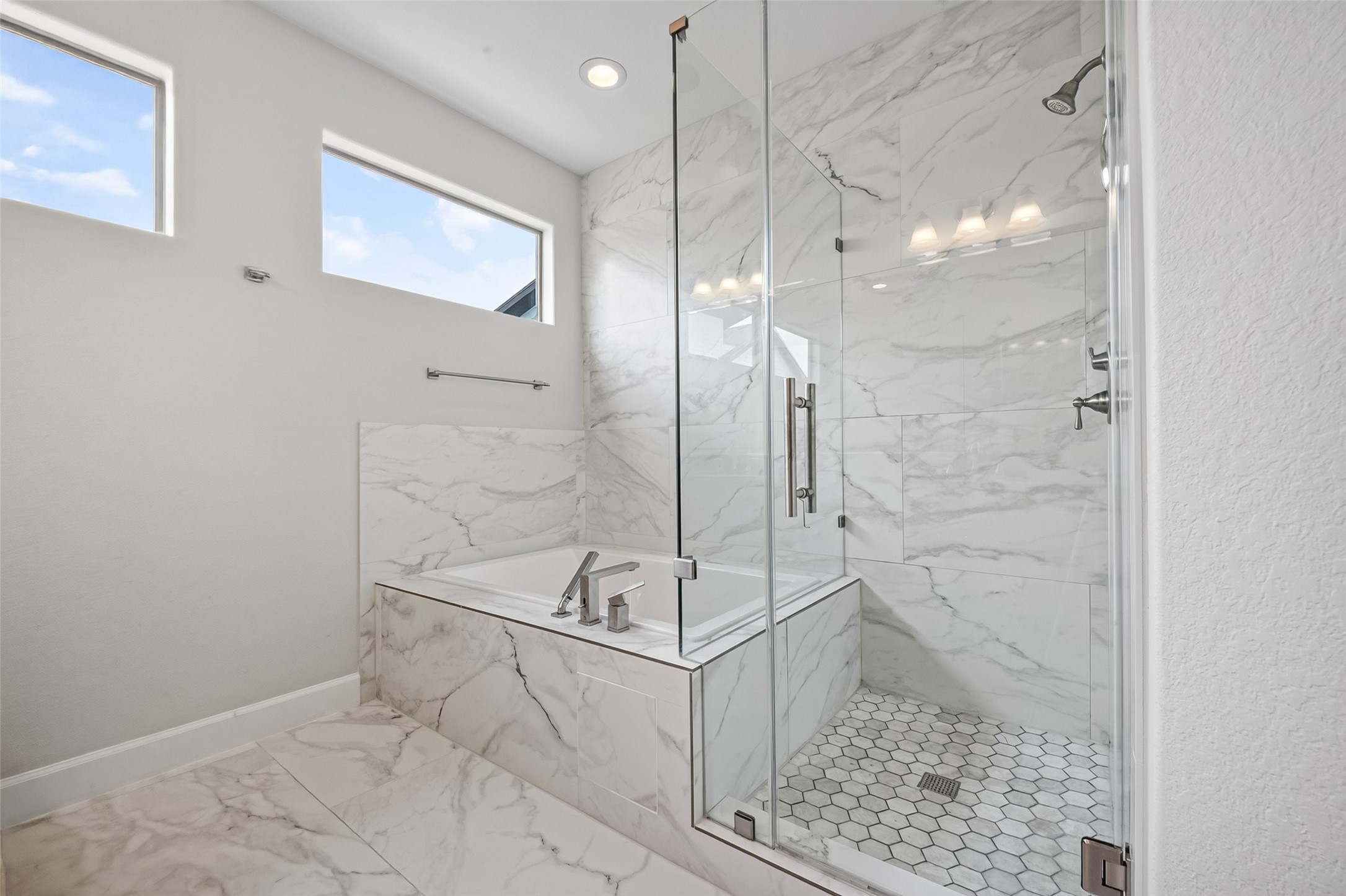 2811 Clay Street Property Photo 47