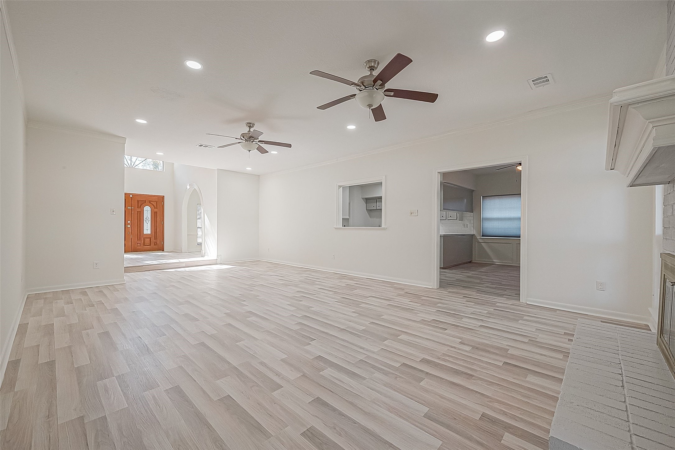 1015 Sugar Lakes Drive Property Photo 8