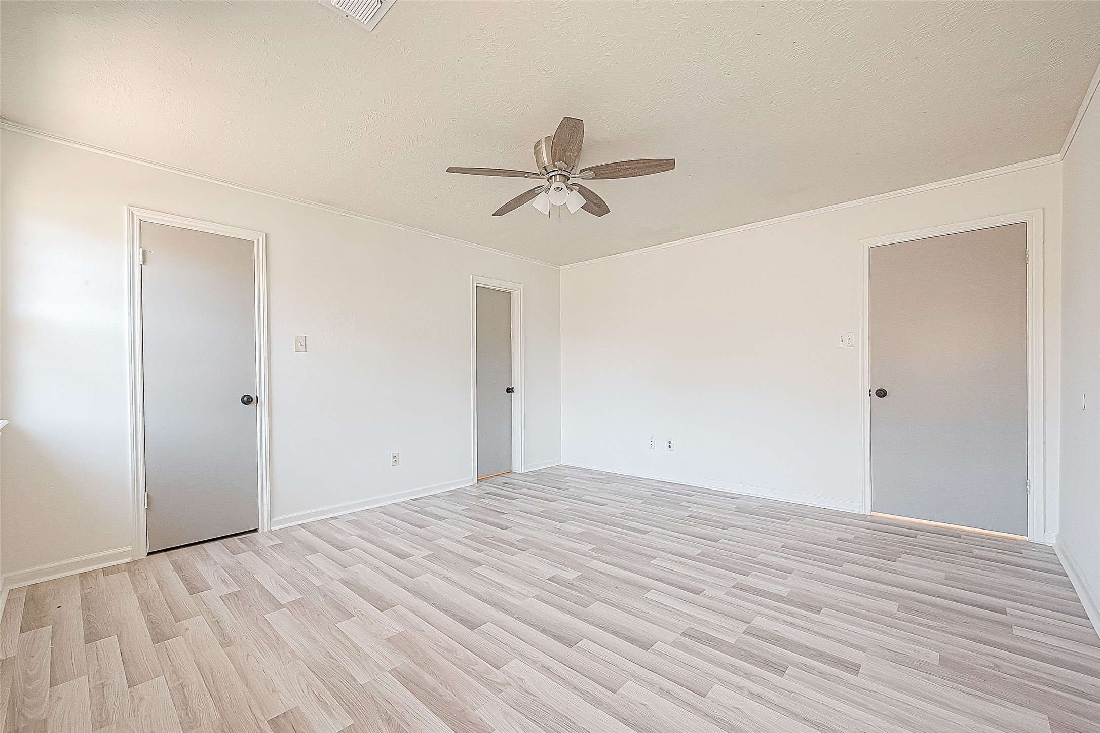 1015 Sugar Lakes Drive Property Photo 31