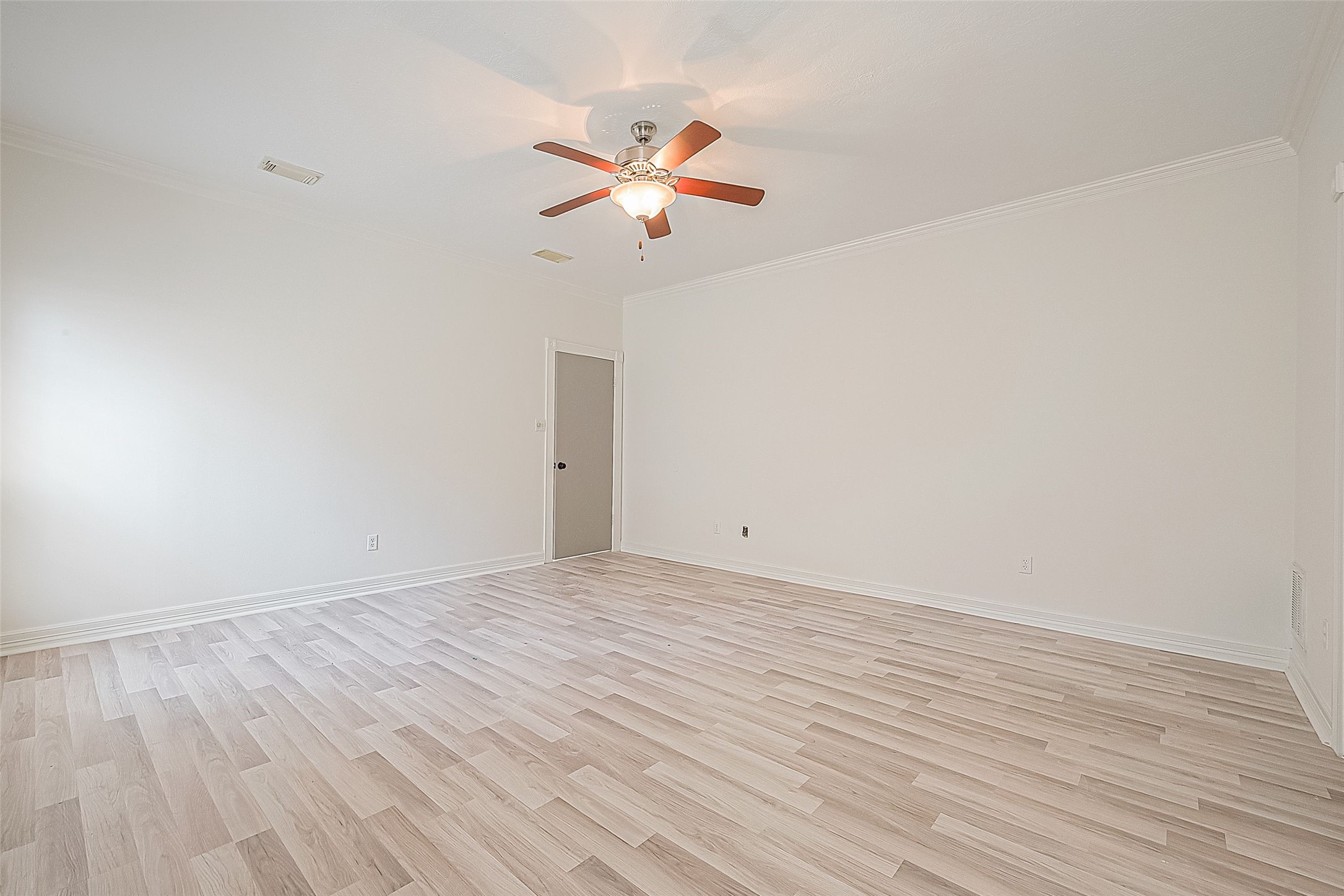1015 Sugar Lakes Drive Property Photo 35