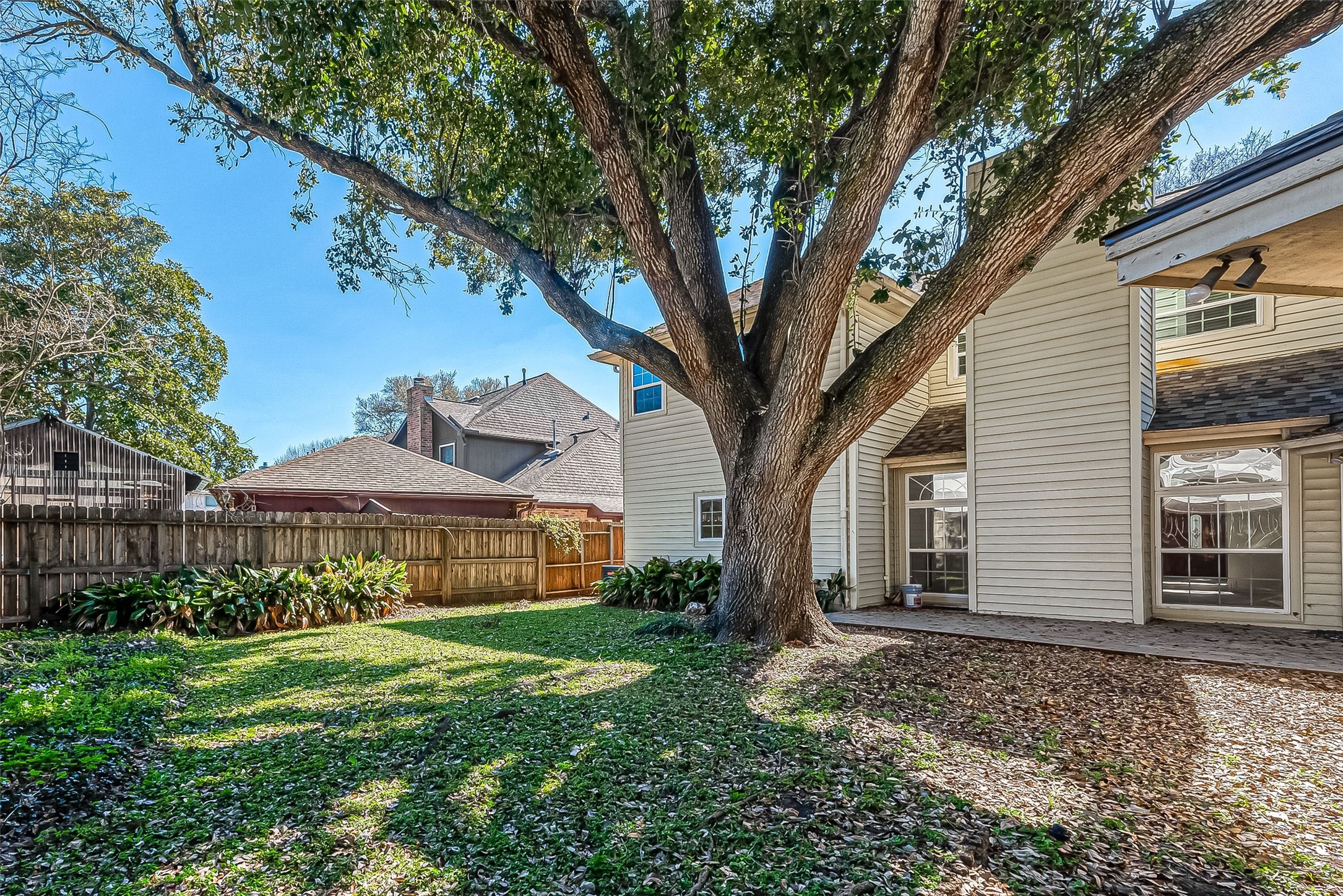1015 Sugar Lakes Drive Property Photo 44
