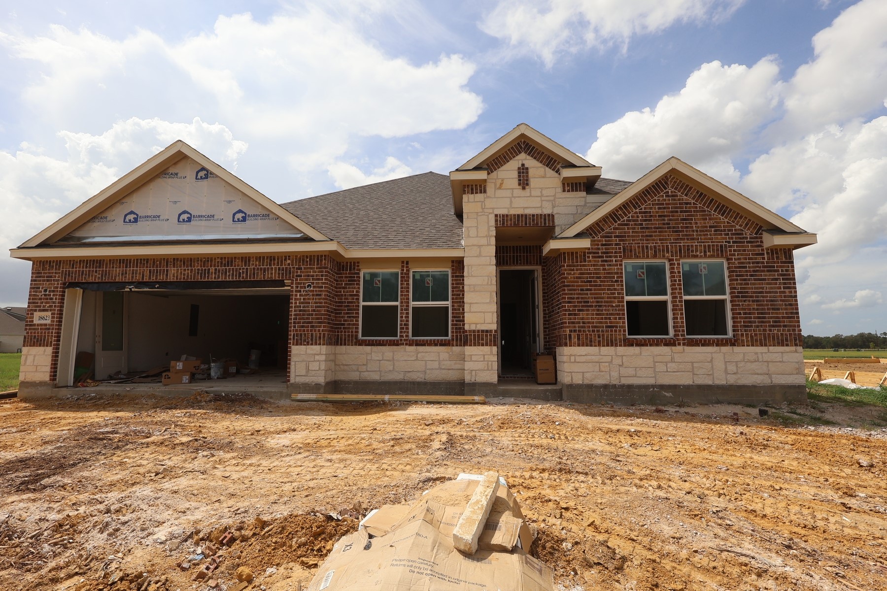 18623 Eastwood Ridge Court Property Photo 2