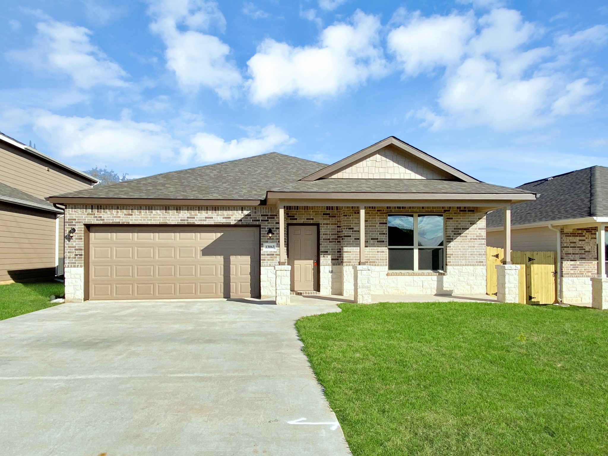 13063 Clear View Drive Property Photo 1
