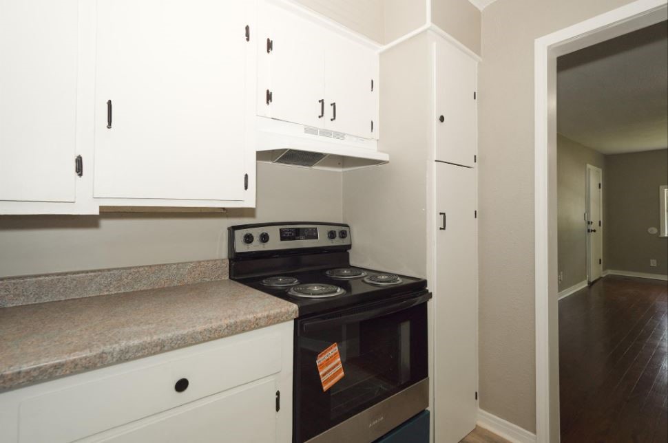 701 Clay Street Property Photo 11