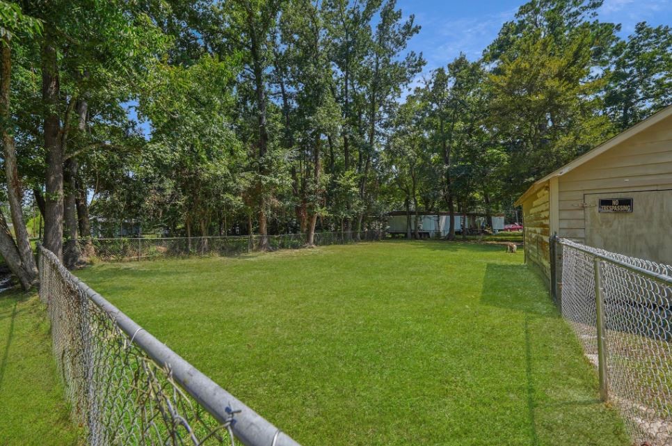 701 Clay Street Property Photo 15