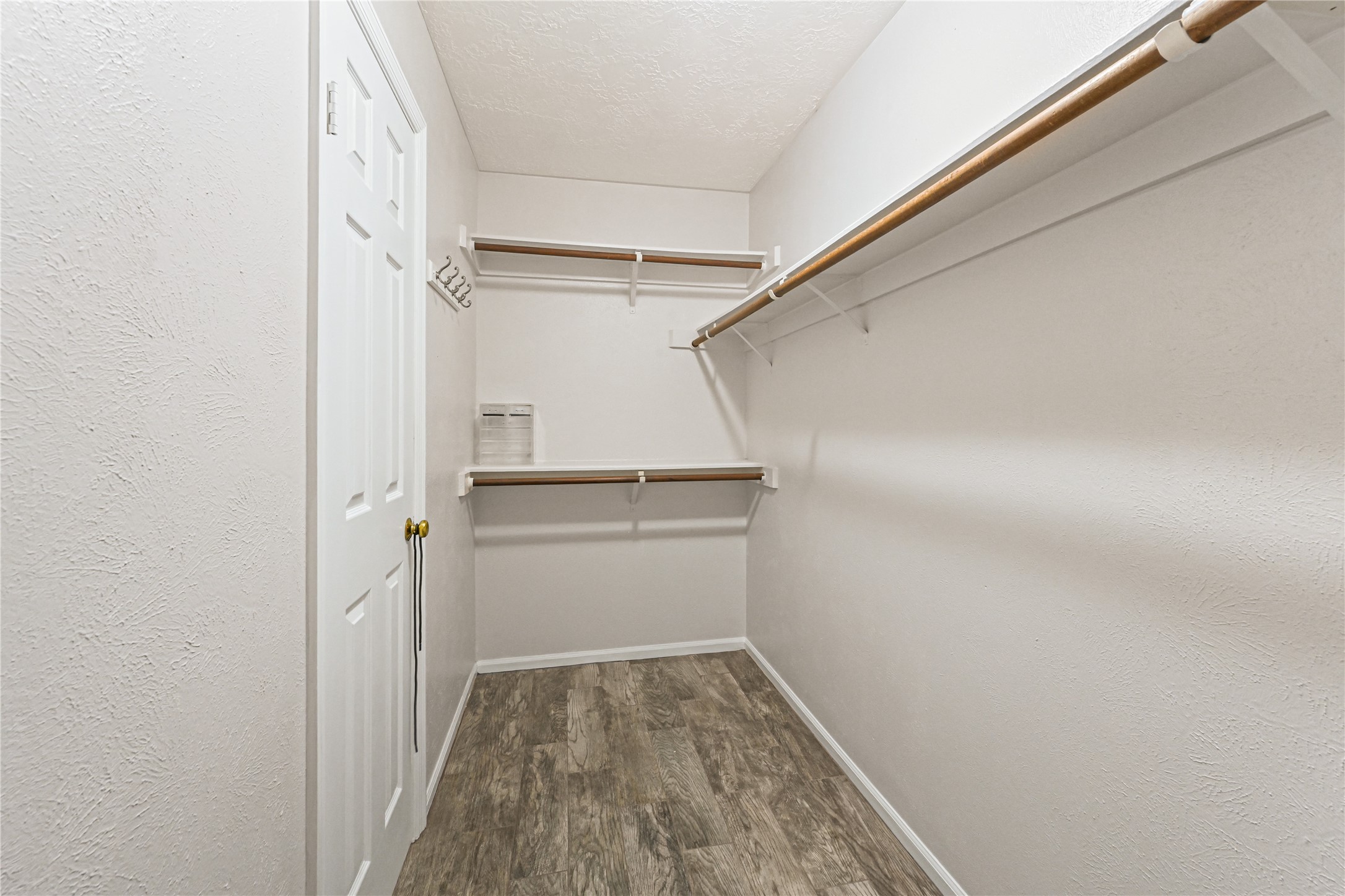 1555 Hillside Elm Street Property Photo 22