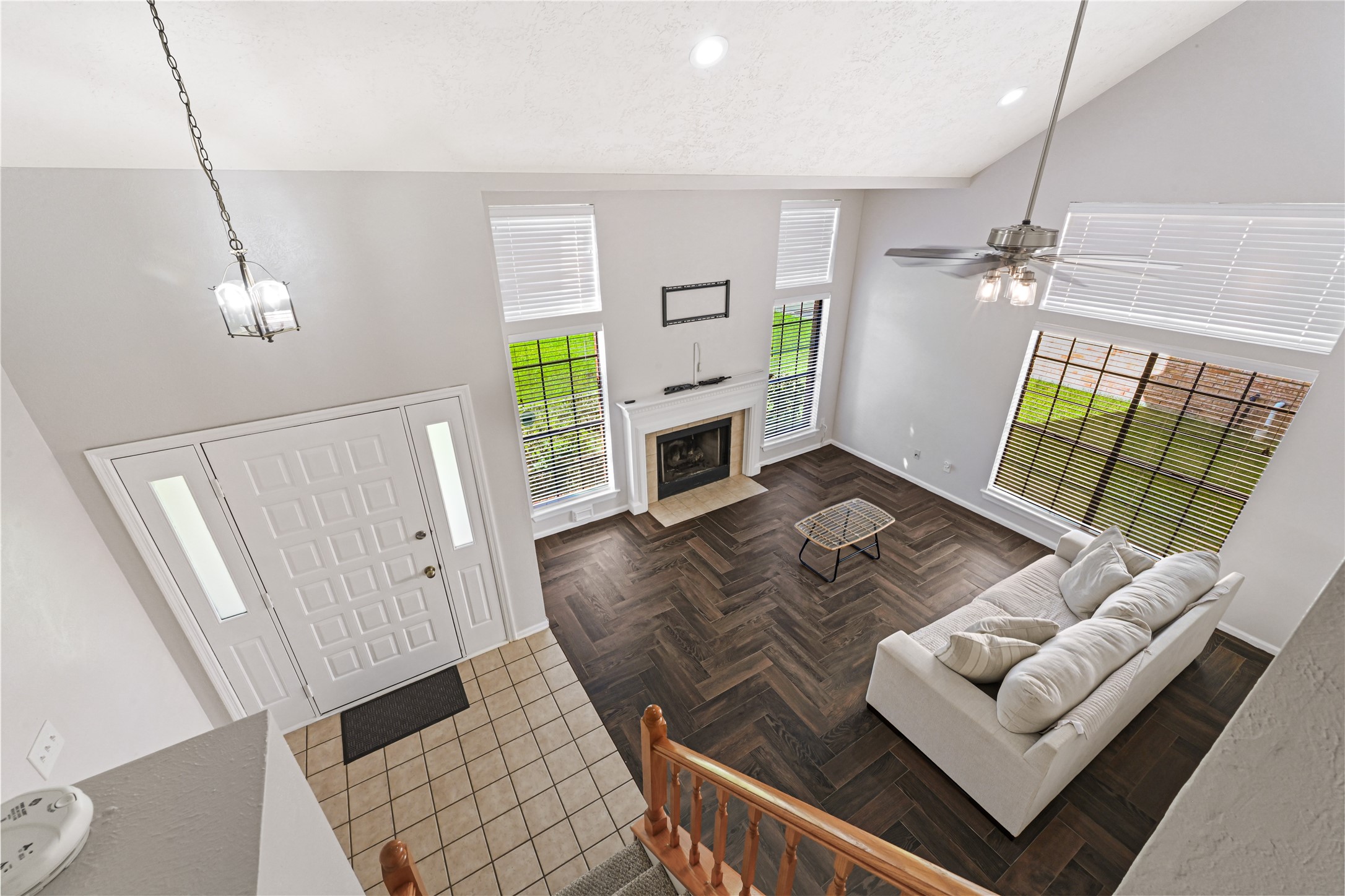 1555 Hillside Elm Street Property Photo 23