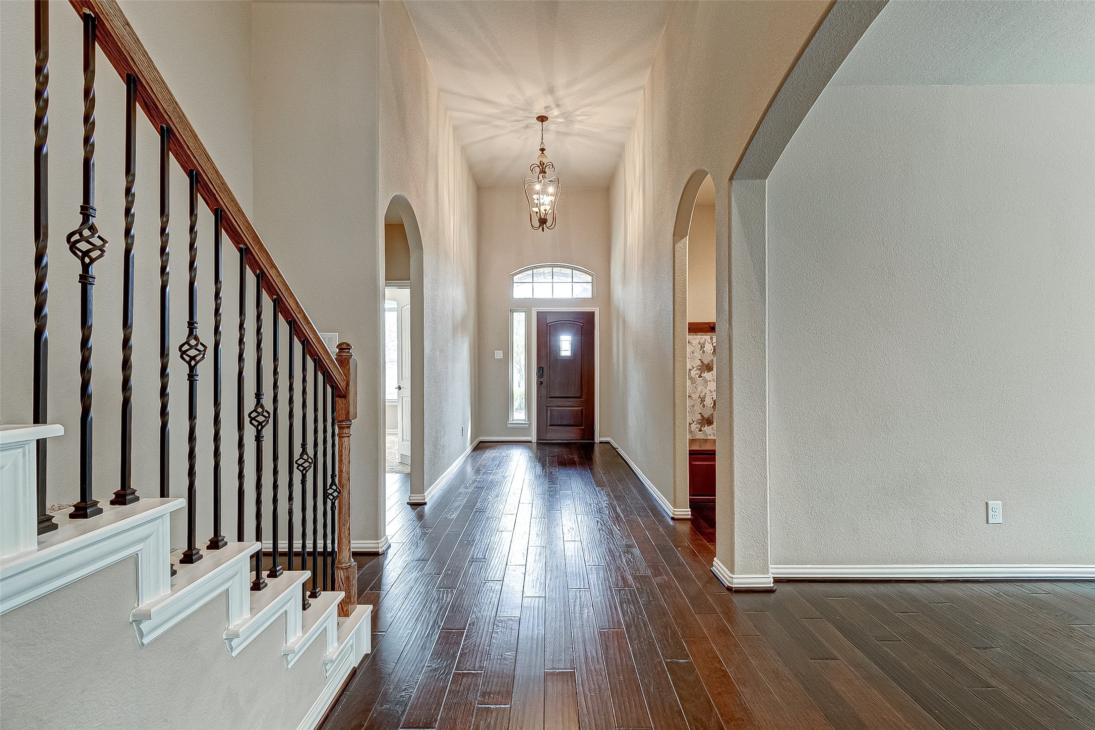 4814 Sequoia Park Lane Property Photo 3