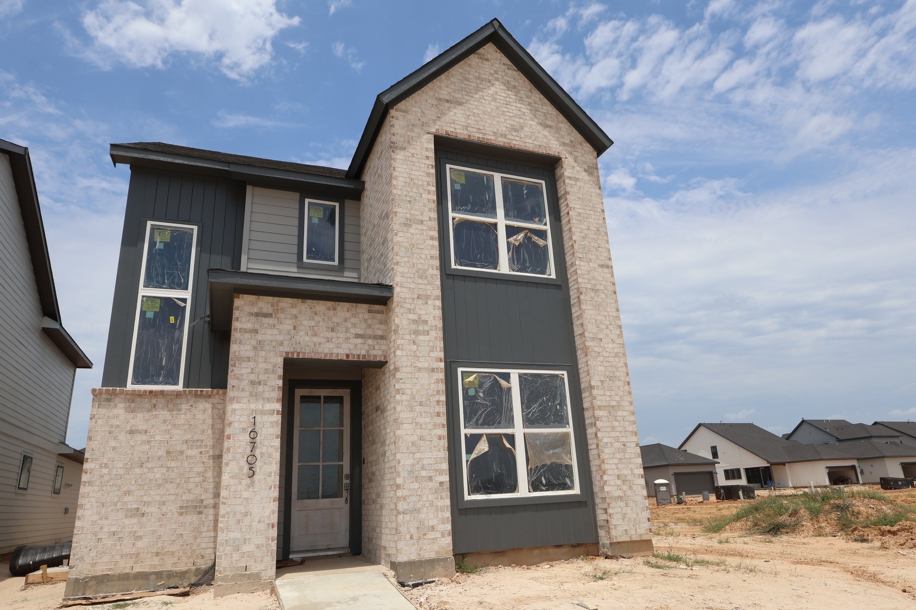 16705 Vibrant Lea Lane Property Photo 2