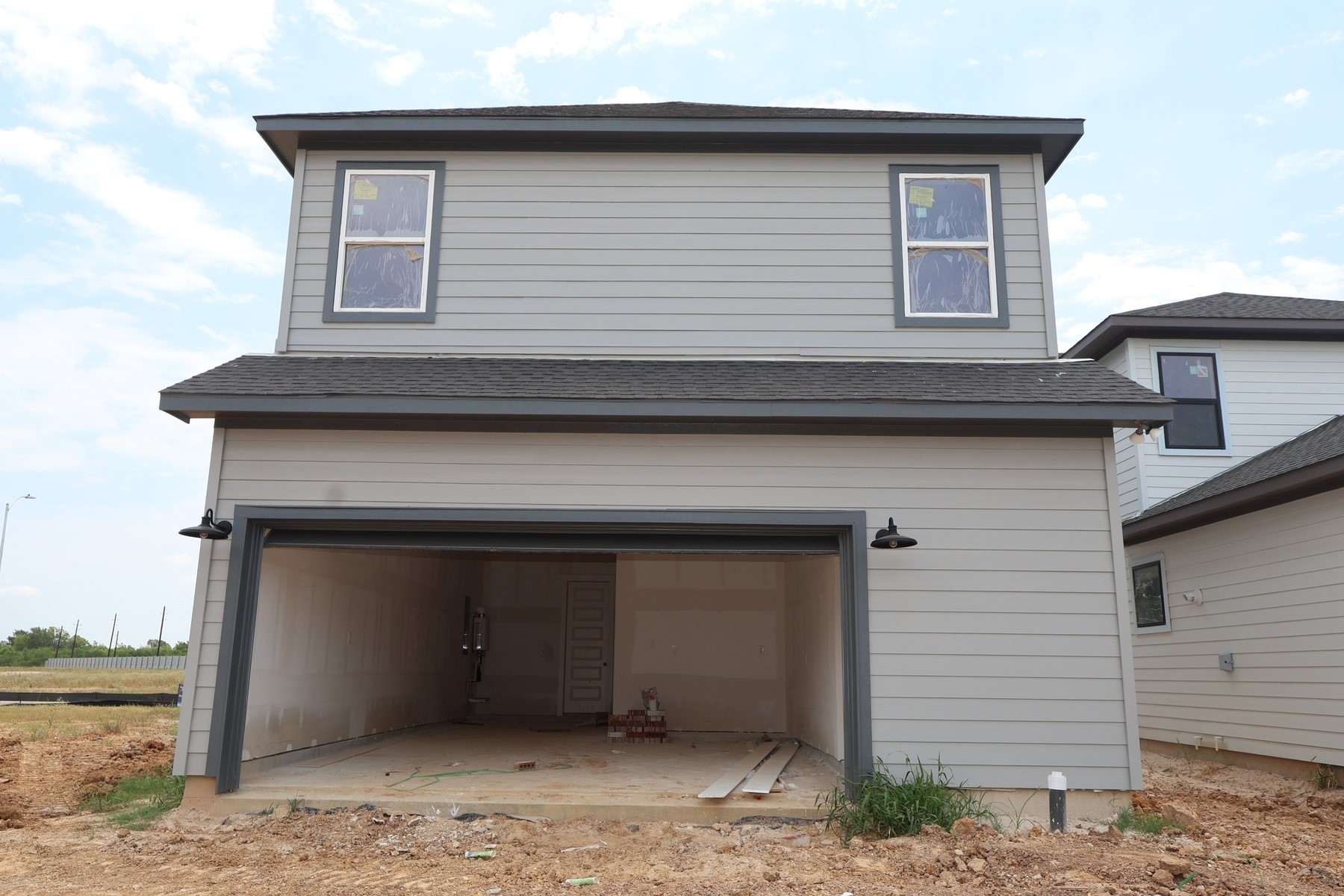 16705 Vibrant Lea Lane Property Photo 3