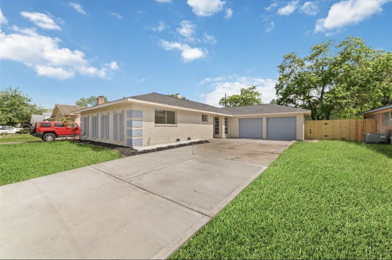 12207 Pompano Lane Property Photo 2