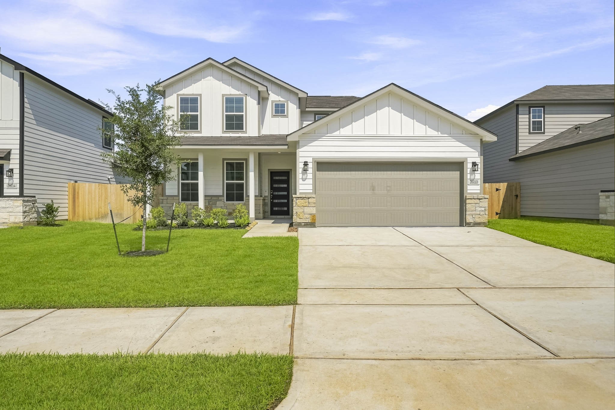 26110 Venus Trap Trail Property Photo 1