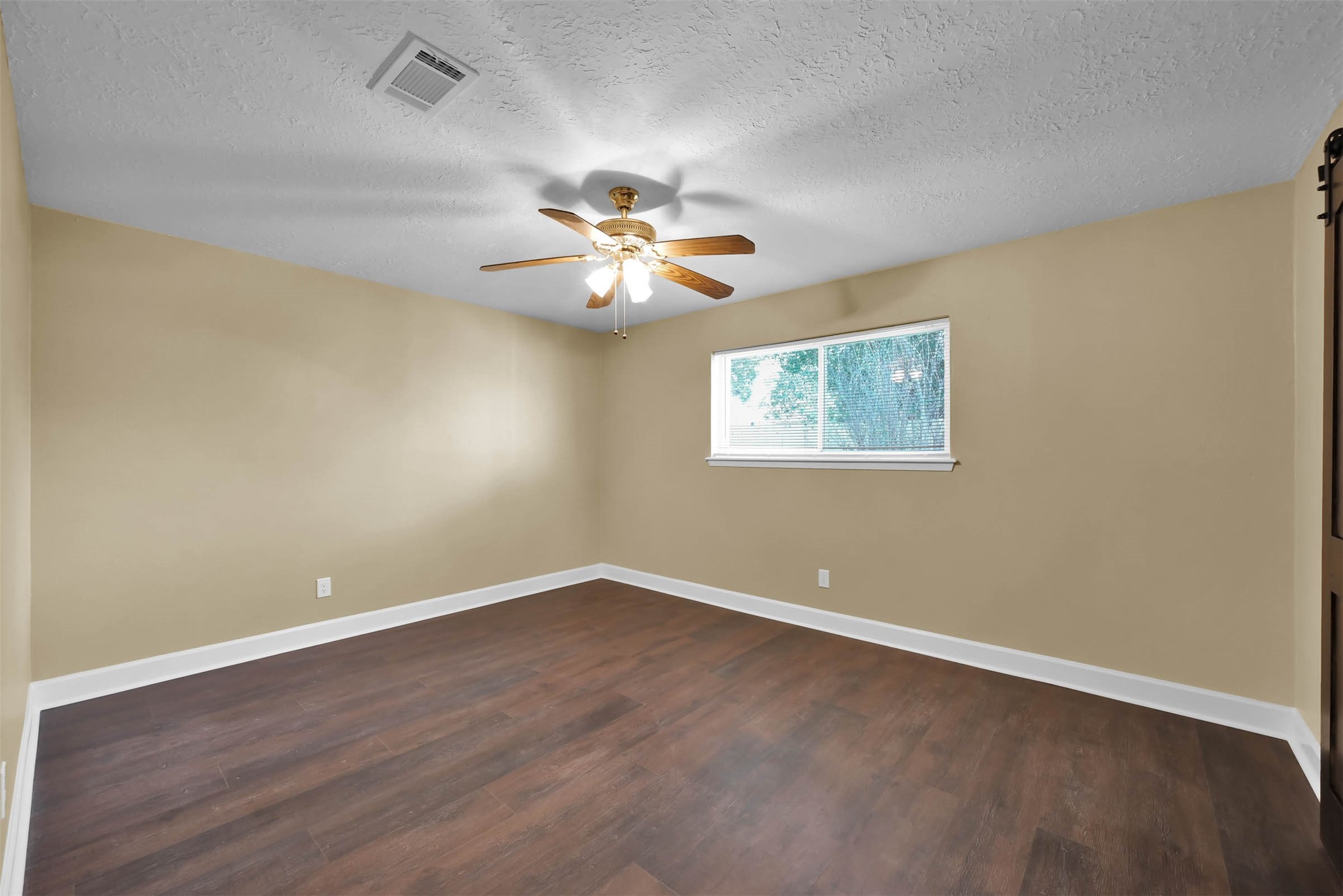 29103 Raestone Street Property Photo 7