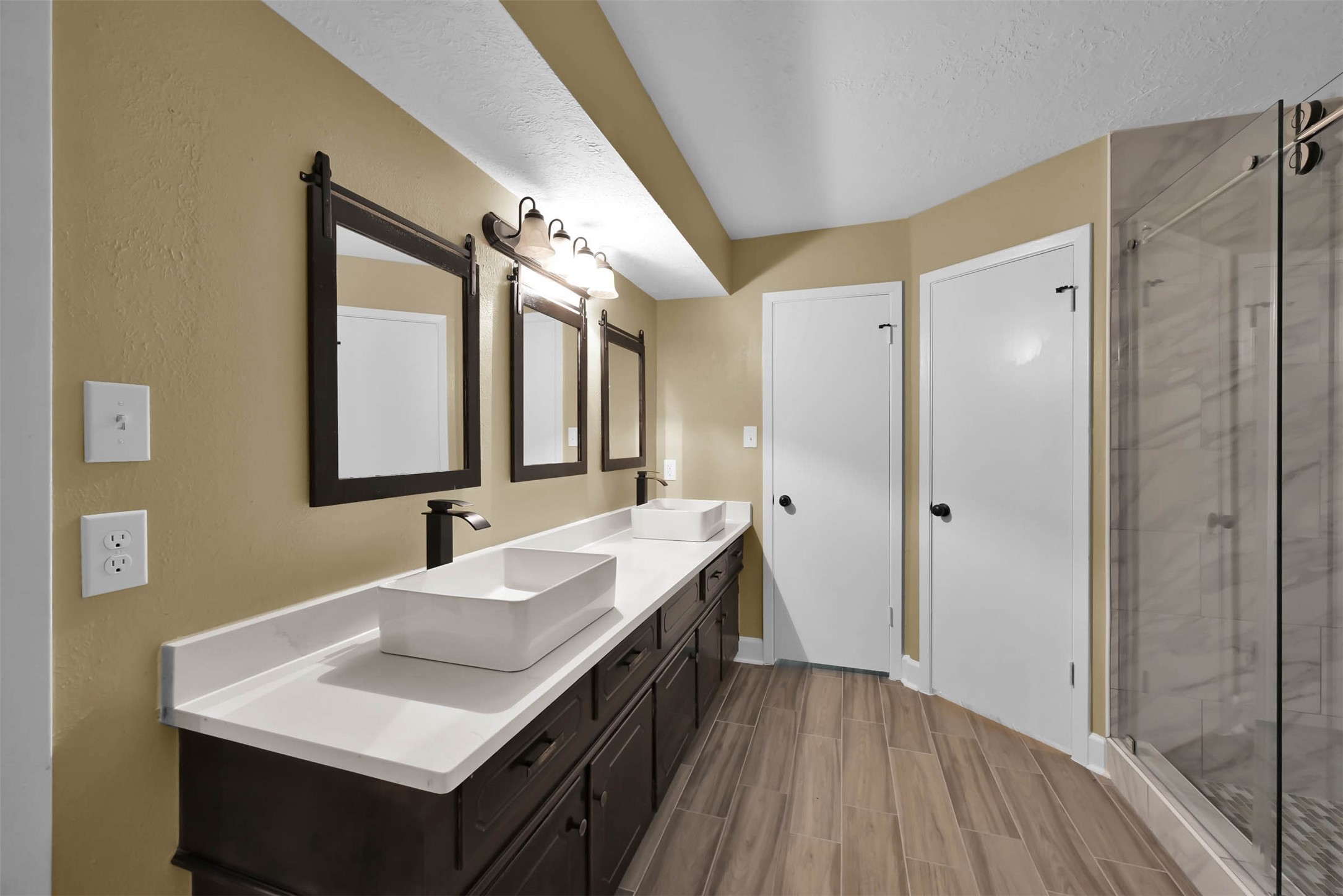 29103 Raestone Street Property Photo 9