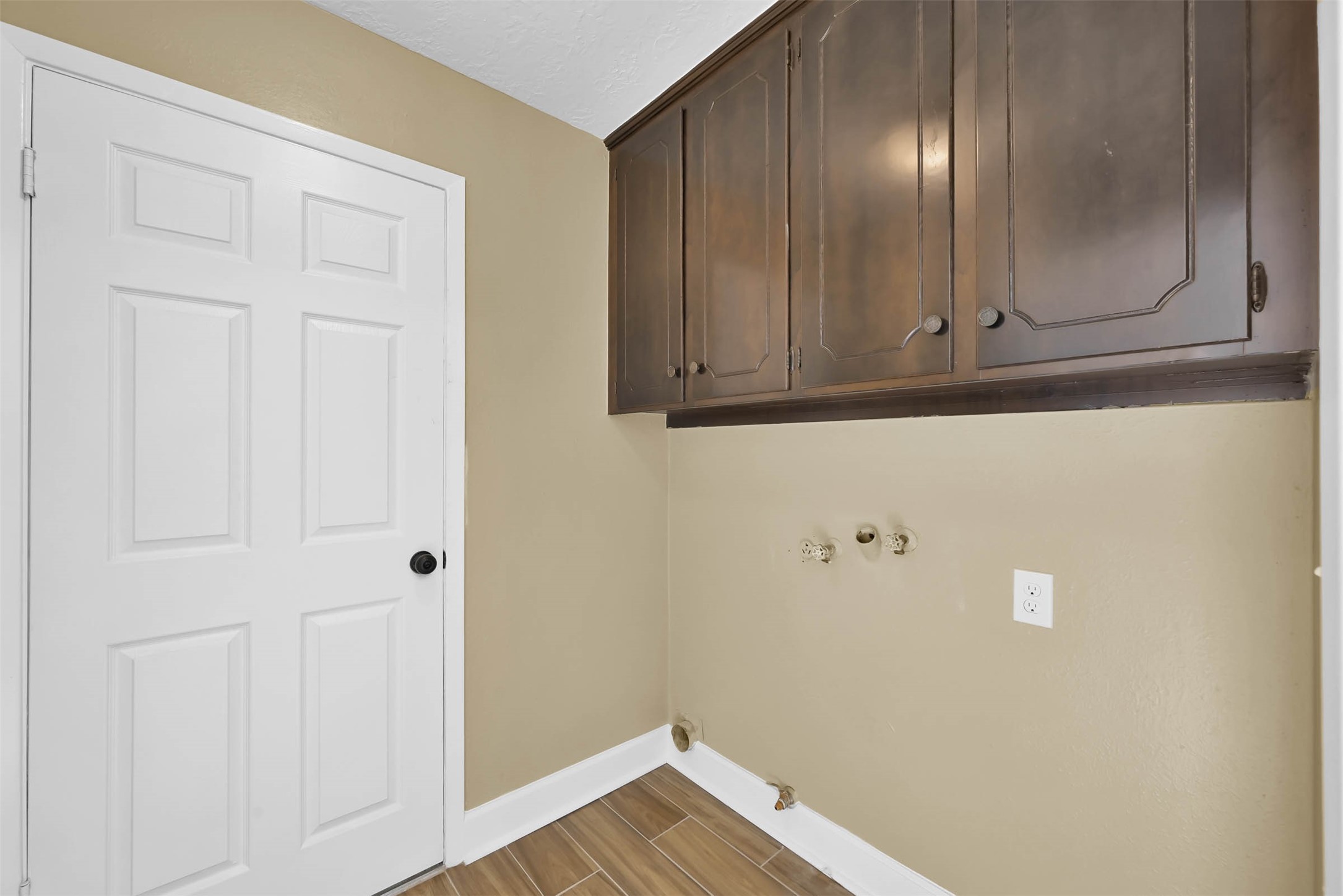 29103 Raestone Street Property Photo 15