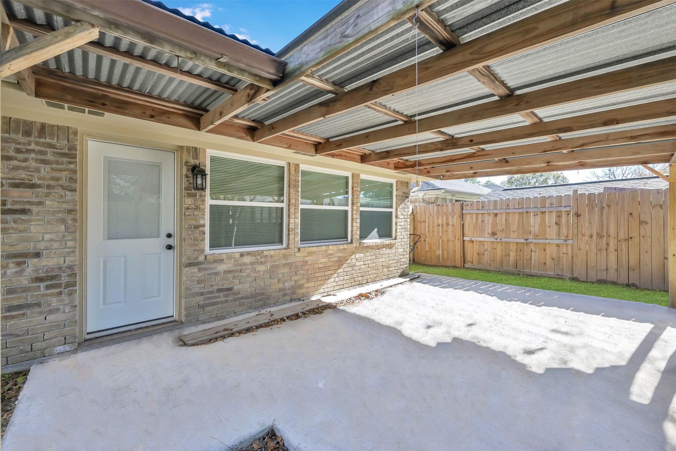 29103 Raestone Street Property Photo 16