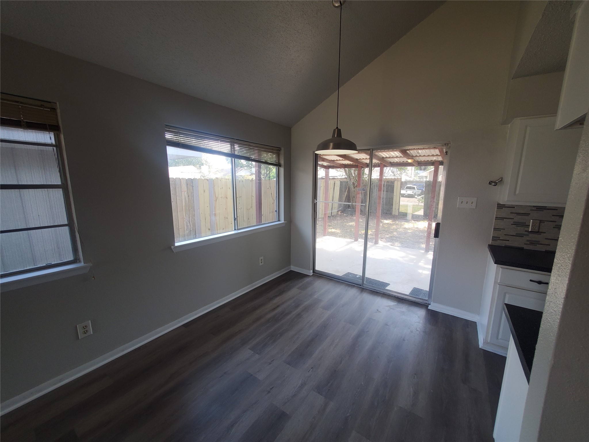 23211 Pebworth Place Property Photo 3