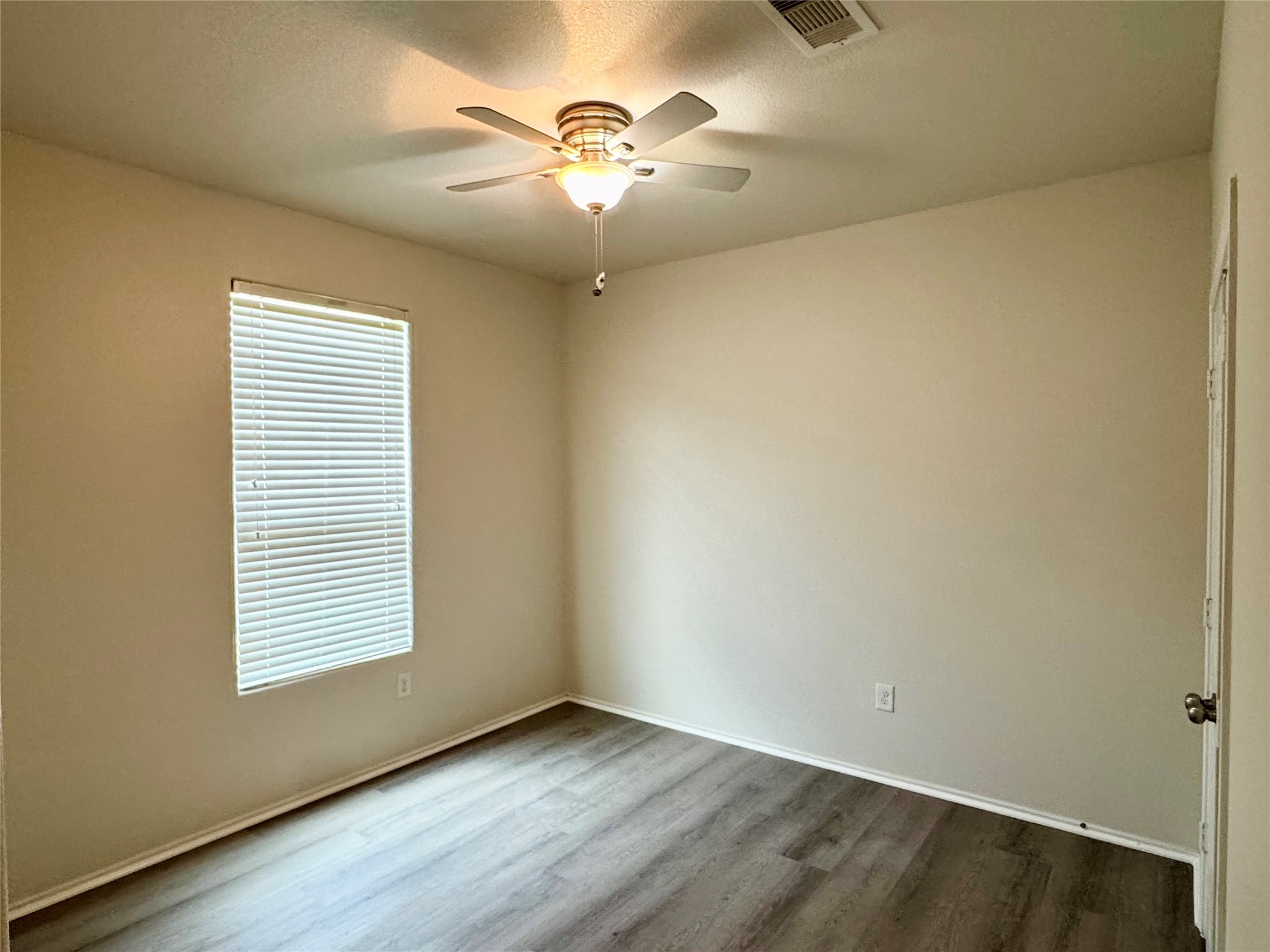 1331 S Maple Drive Property Photo 18