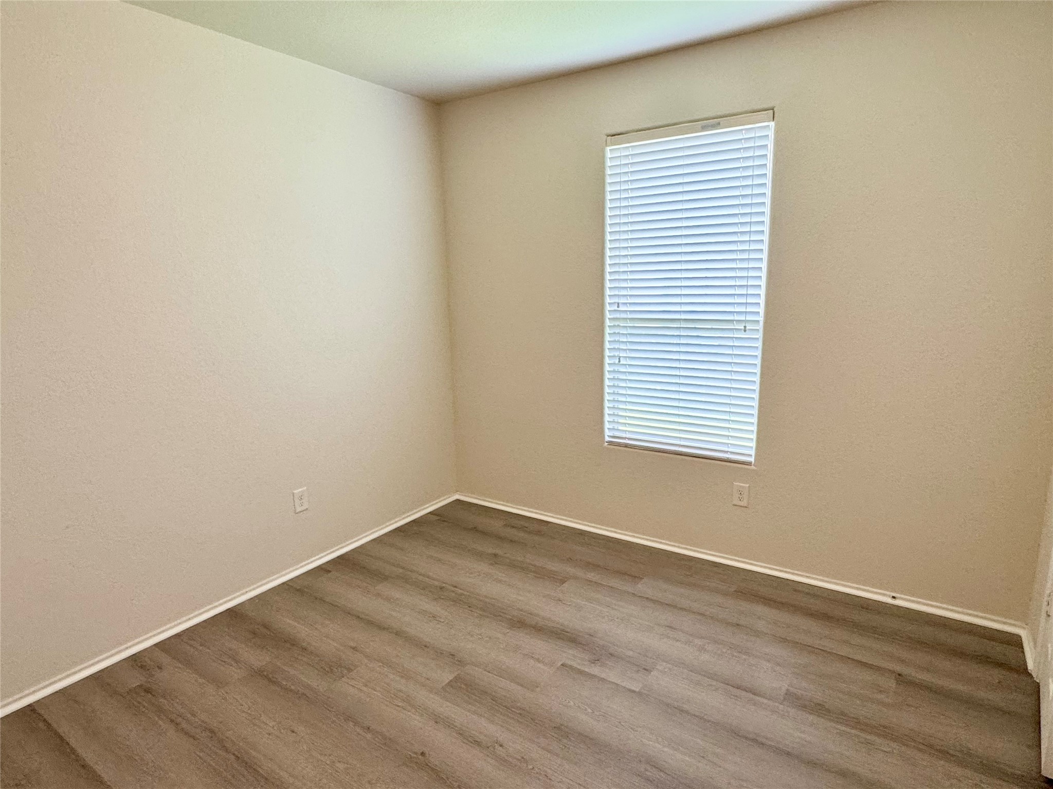 1331 S Maple Drive Property Photo 19