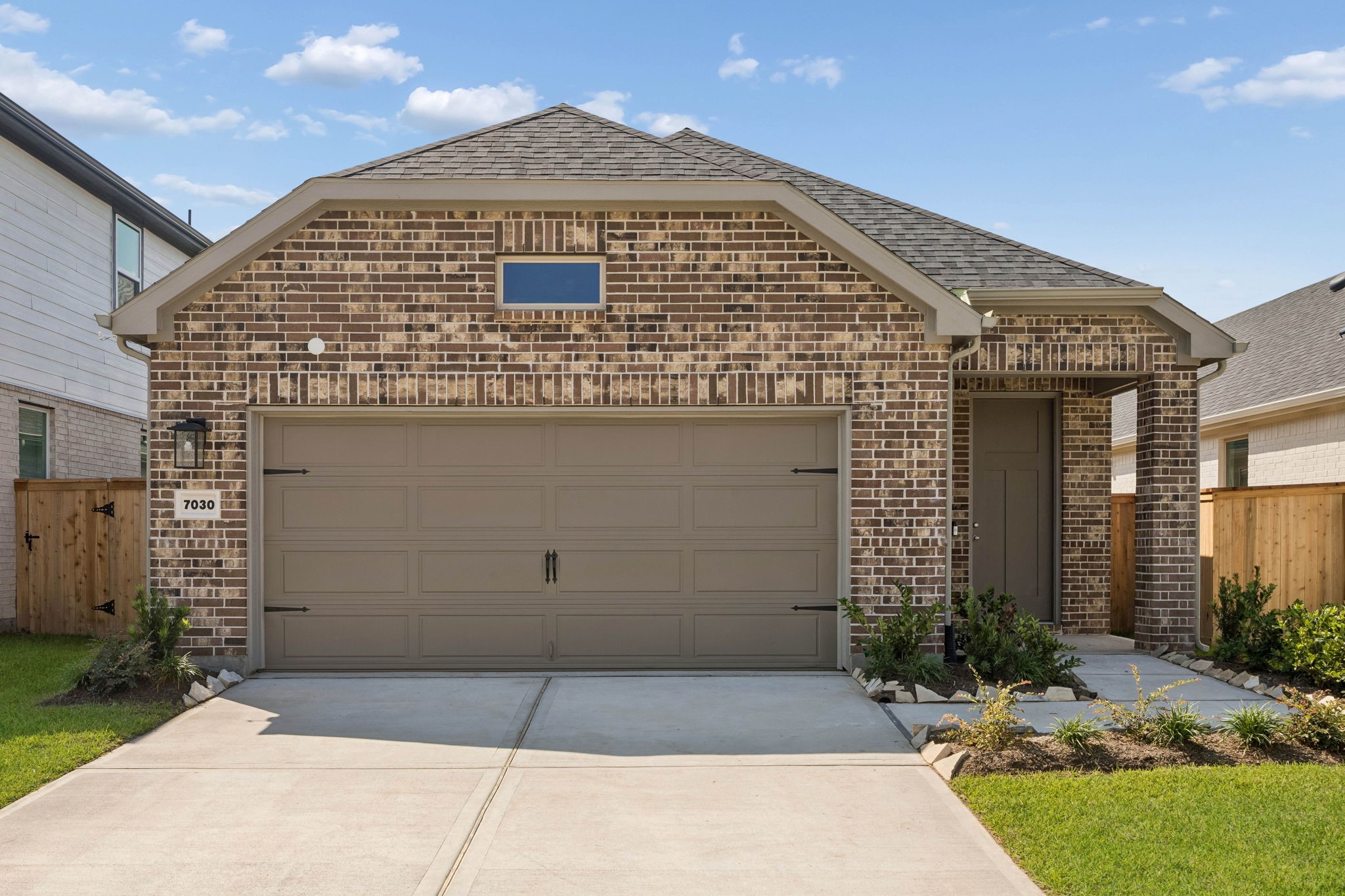 6927 Brilliance Drive Property Photo 1