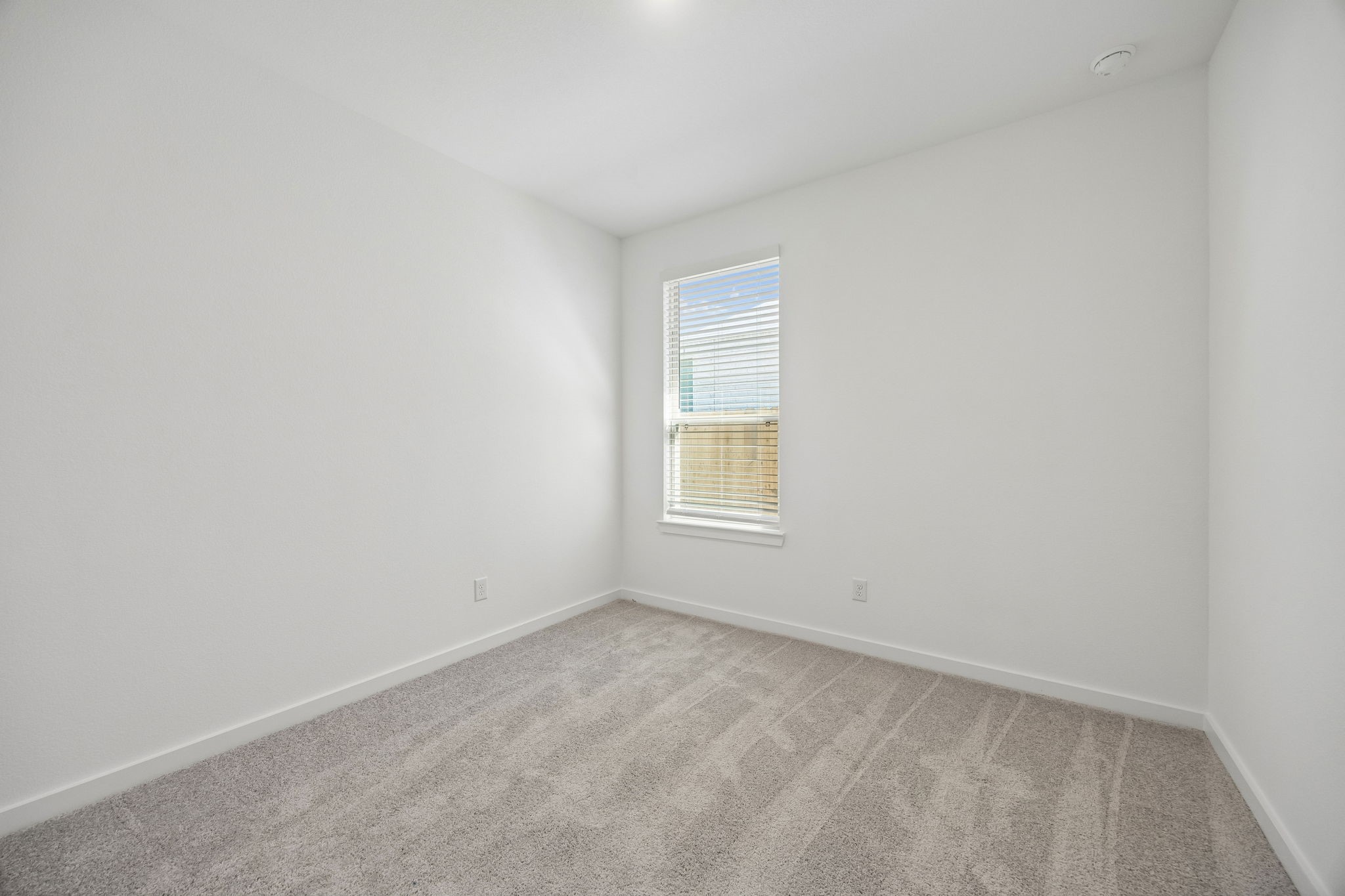 6927 Brilliance Drive Property Photo 25
