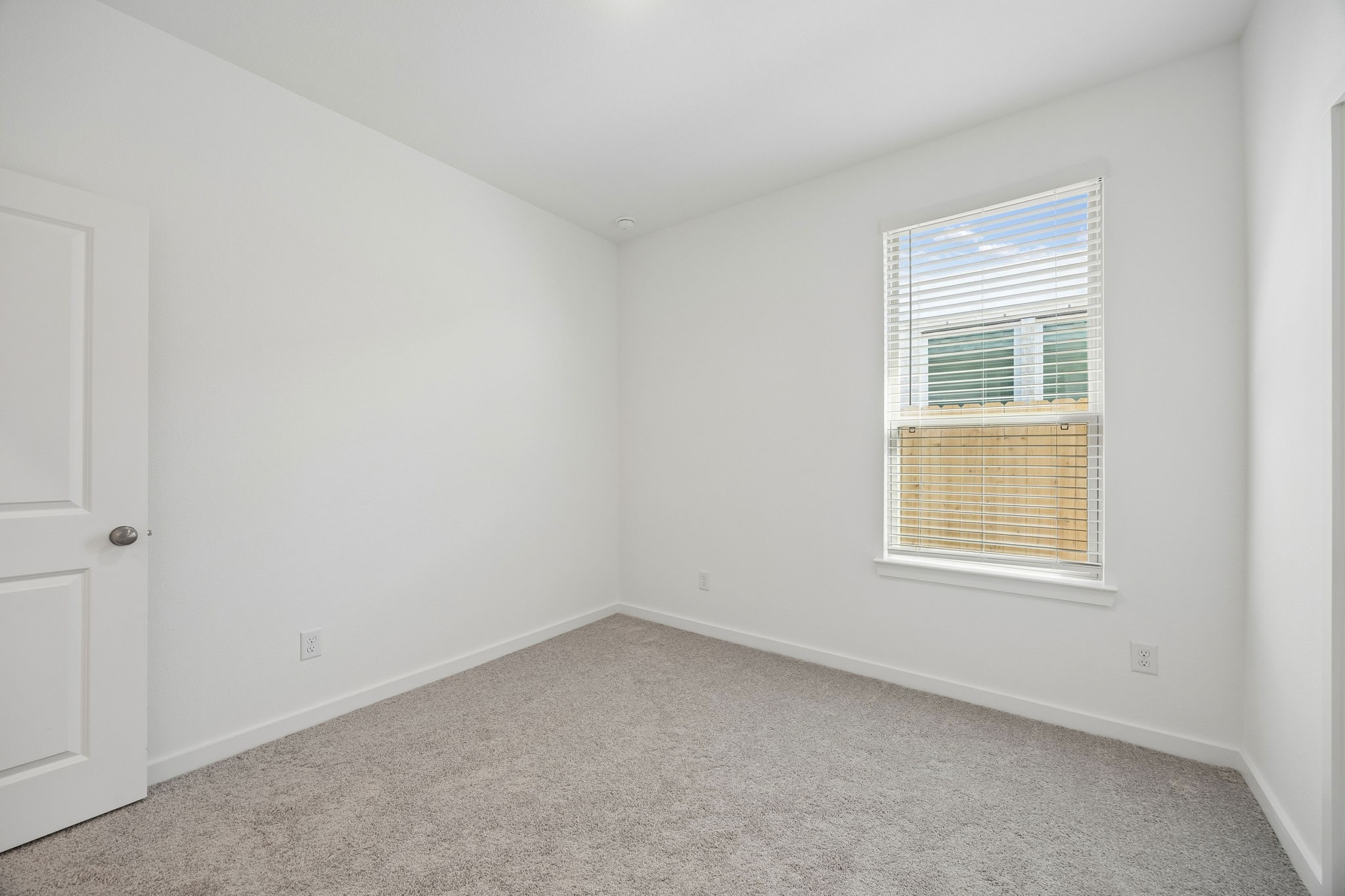 6927 Brilliance Drive Property Photo 29