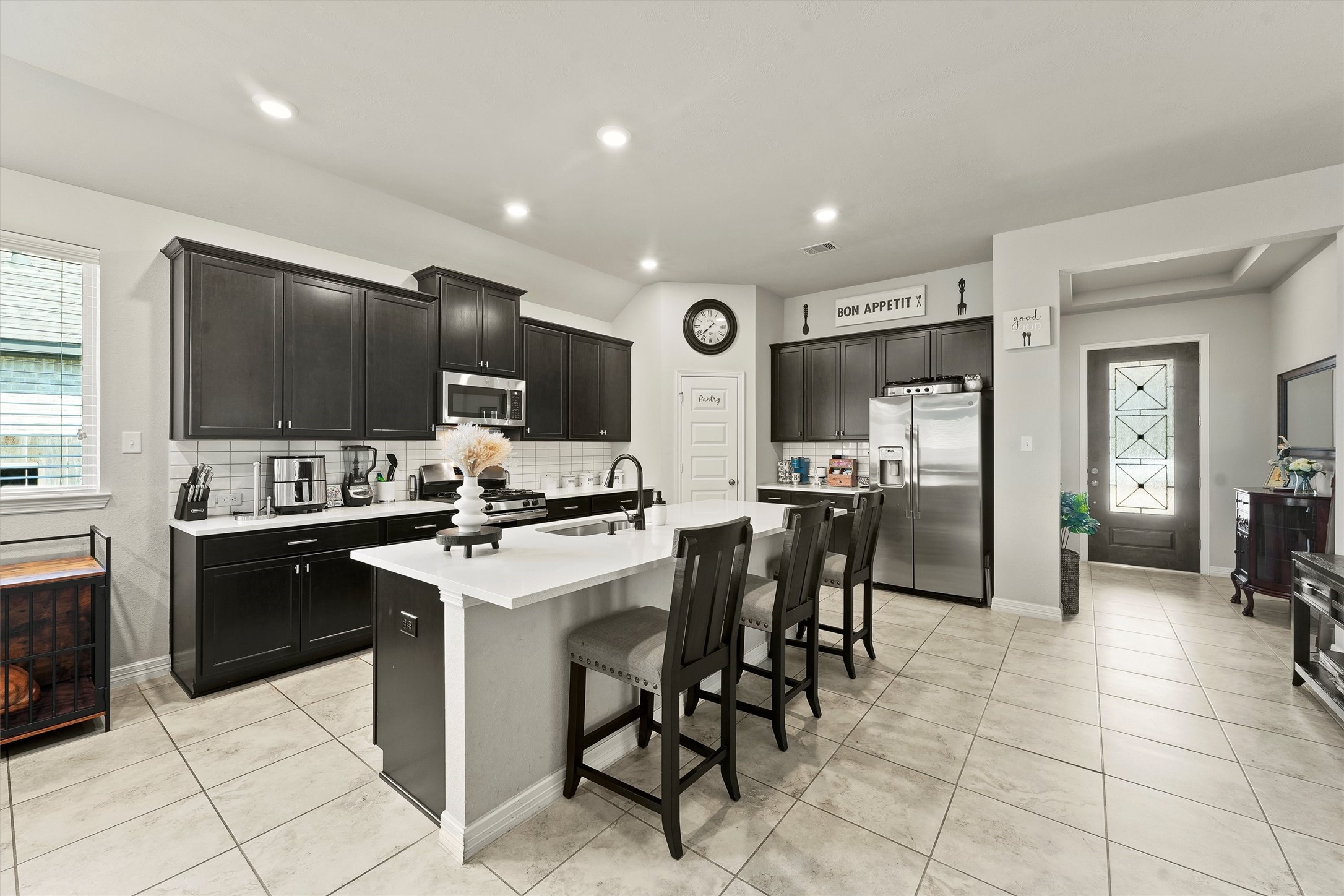 15863 Mckinley Green Drive Property Photo 3