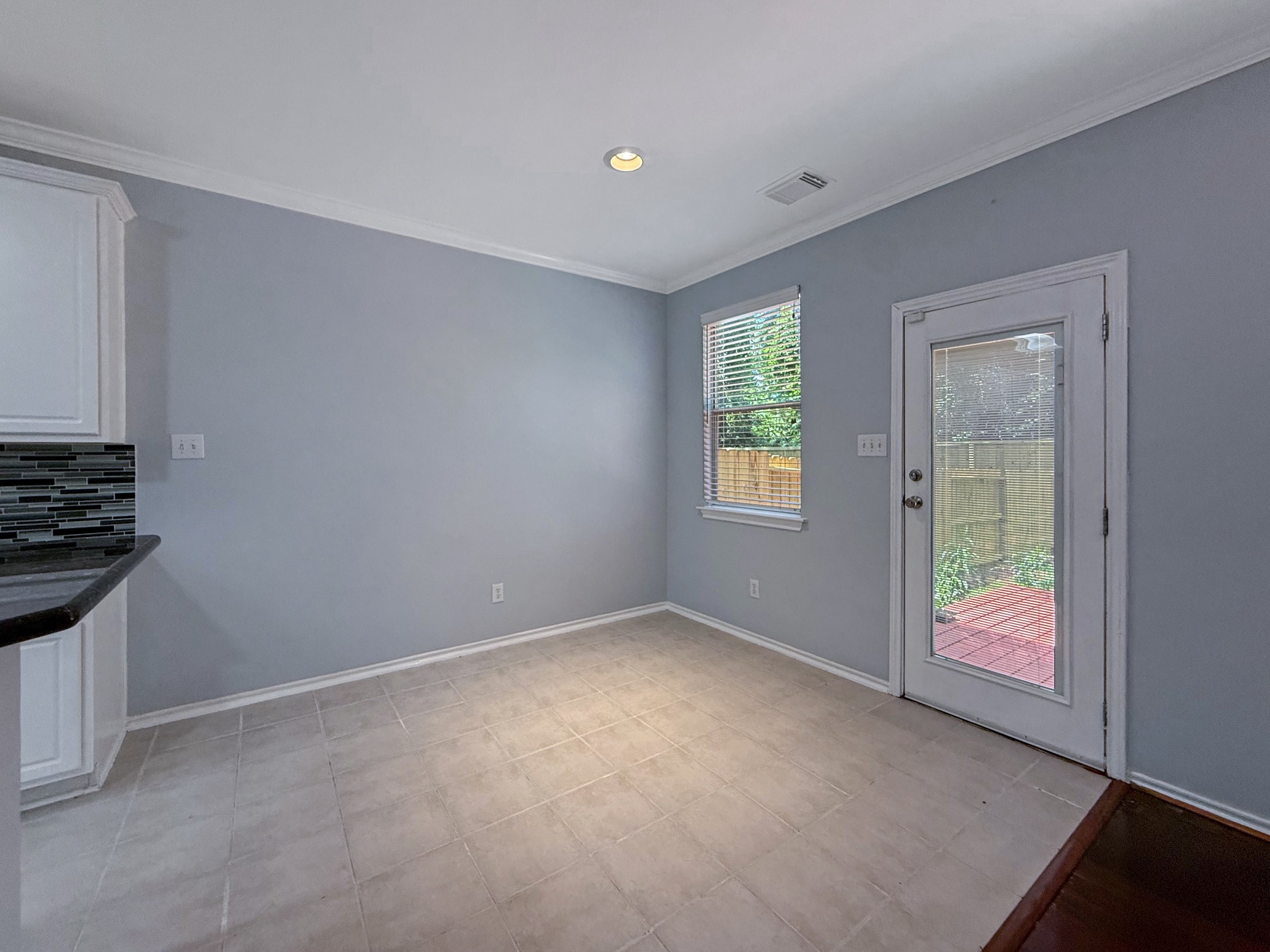 3 Peachridge Place Property Photo 4