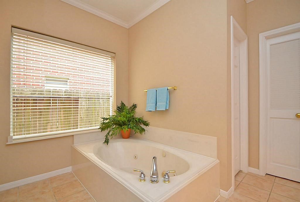 4407 April Meadow Way Property Photo 18