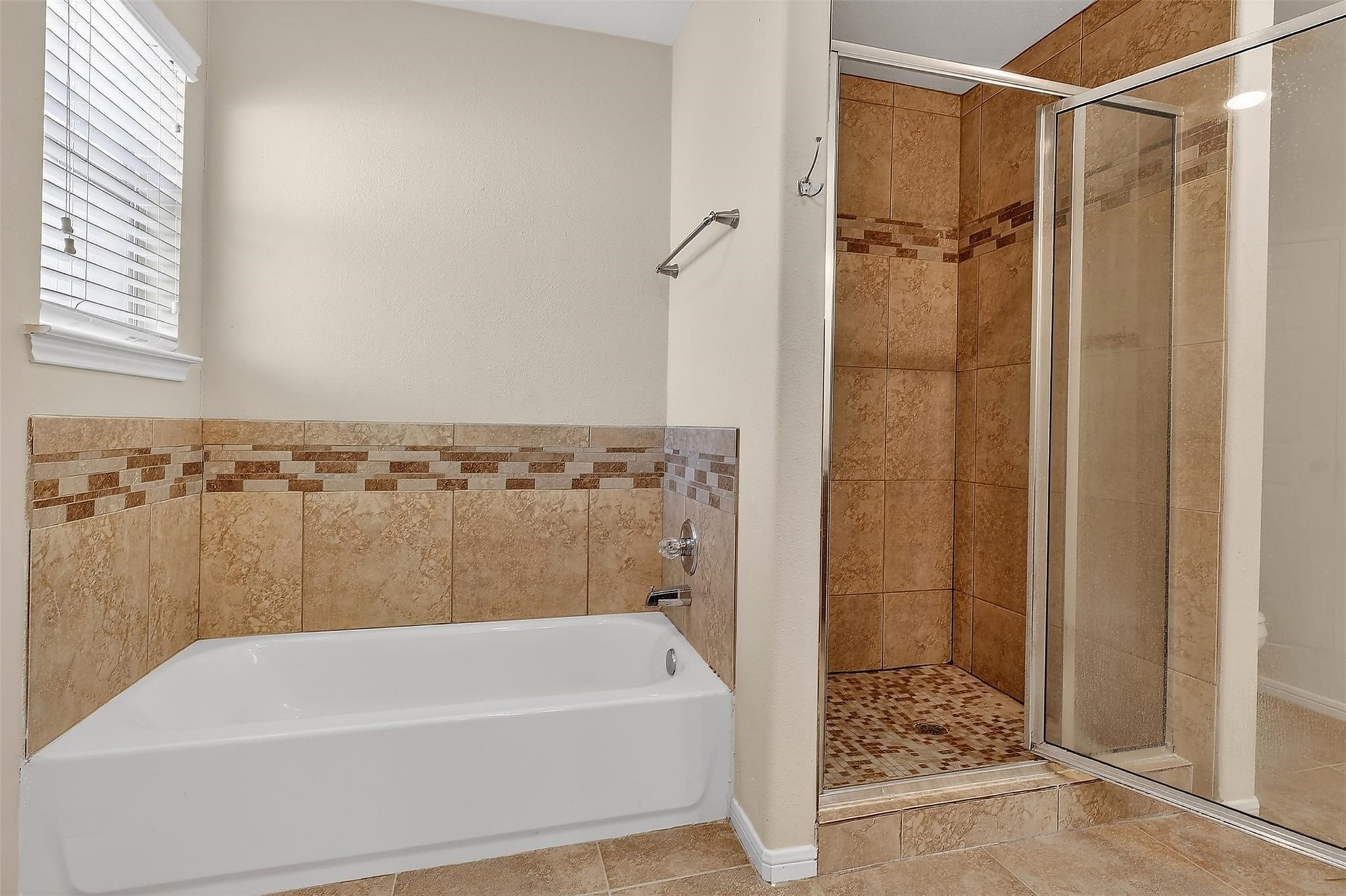 6119 Shadow Isle Lane Property Photo 12